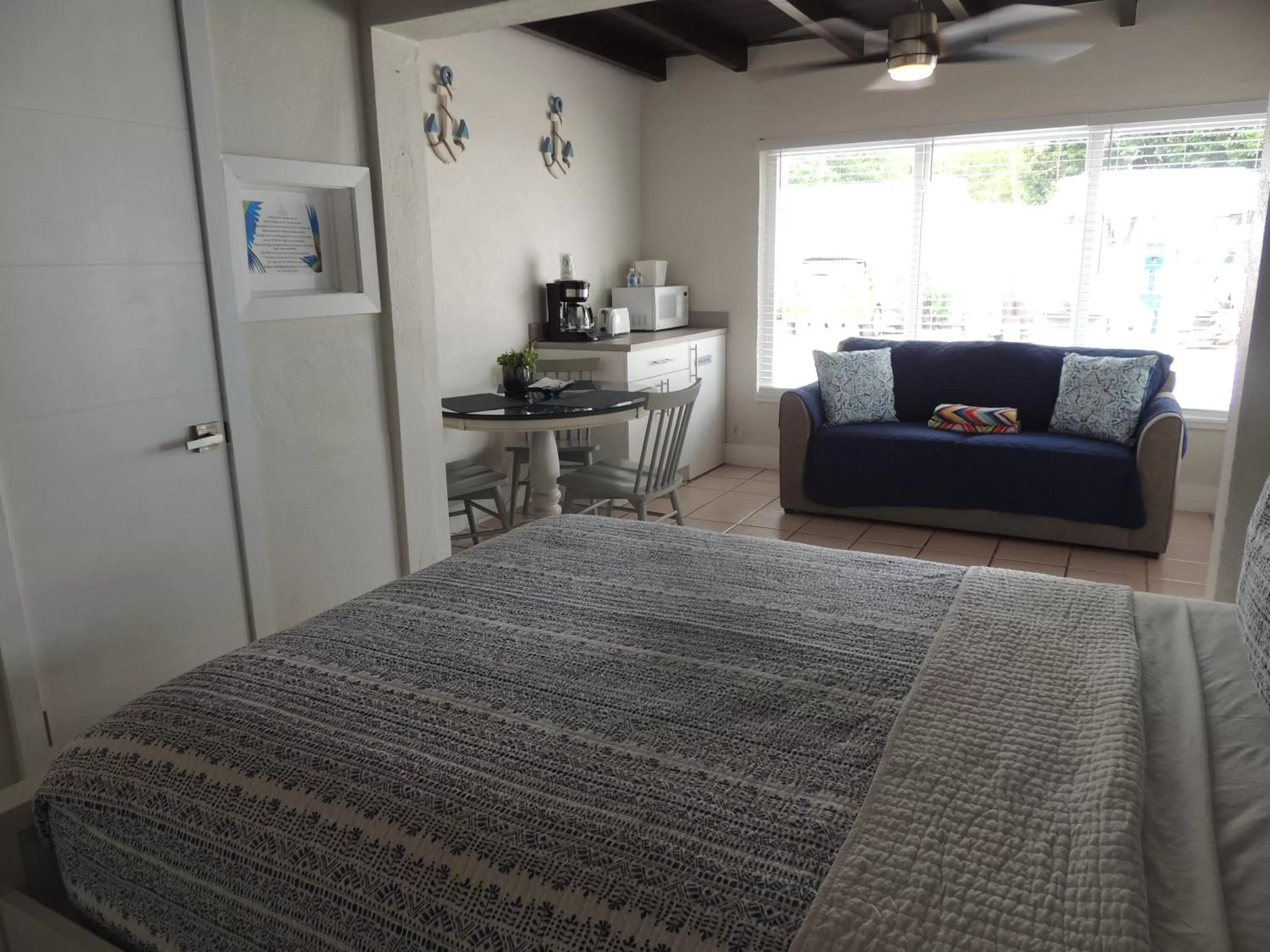 Bedroom, Bed in Sands of Islamorada