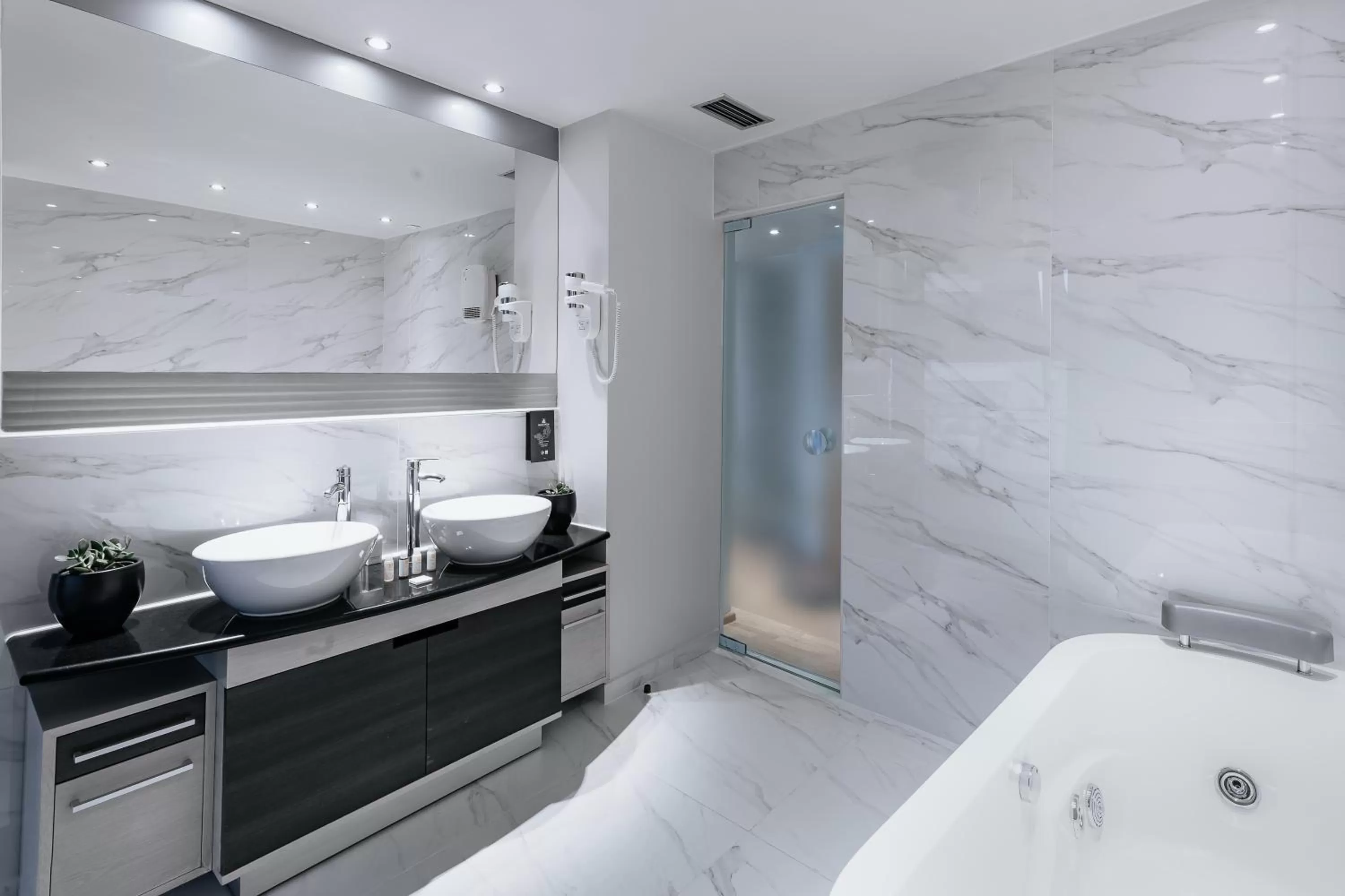 Bathroom in Domotel Olympia