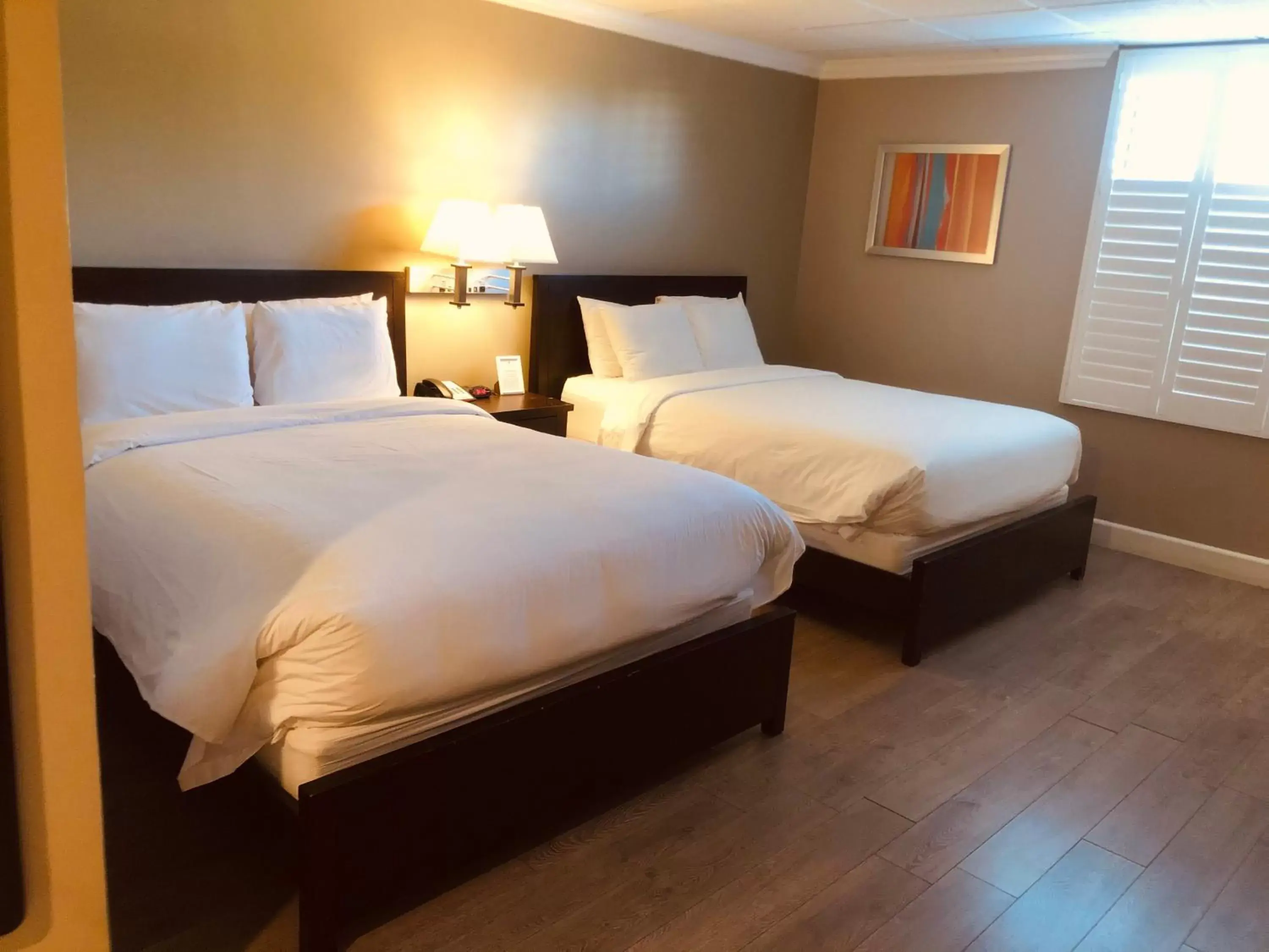 Bed in GreenTree Inn & Suites Los Angeles - Alhambra - Pasadena