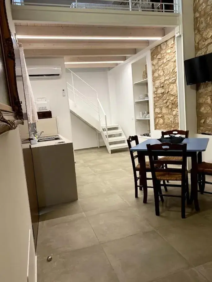 Kitchen or kitchenette, Dining Area in Tenute Plaia Agriturismo