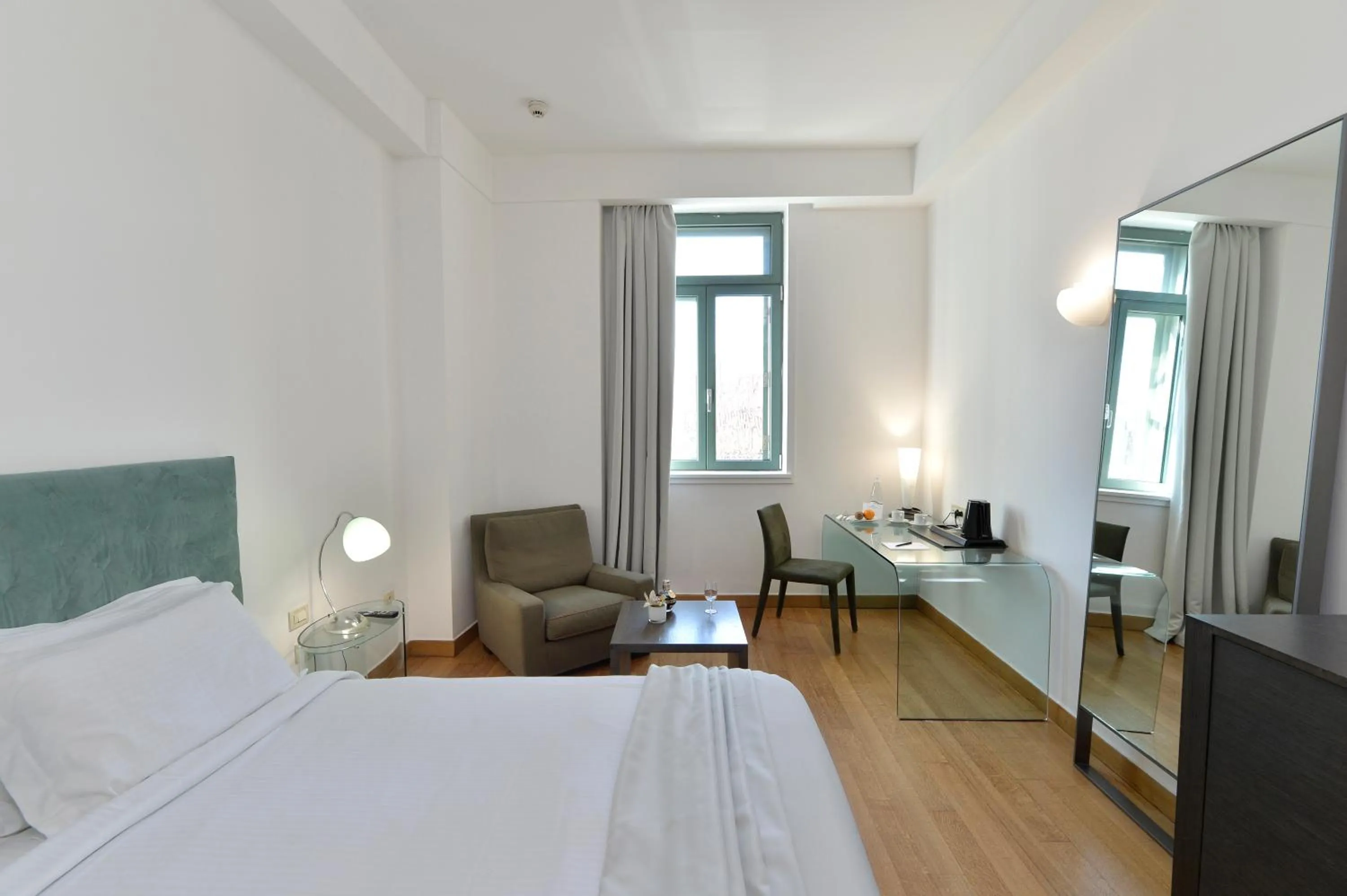 Bed in Athenaeum Eridanus Luxury Hotel