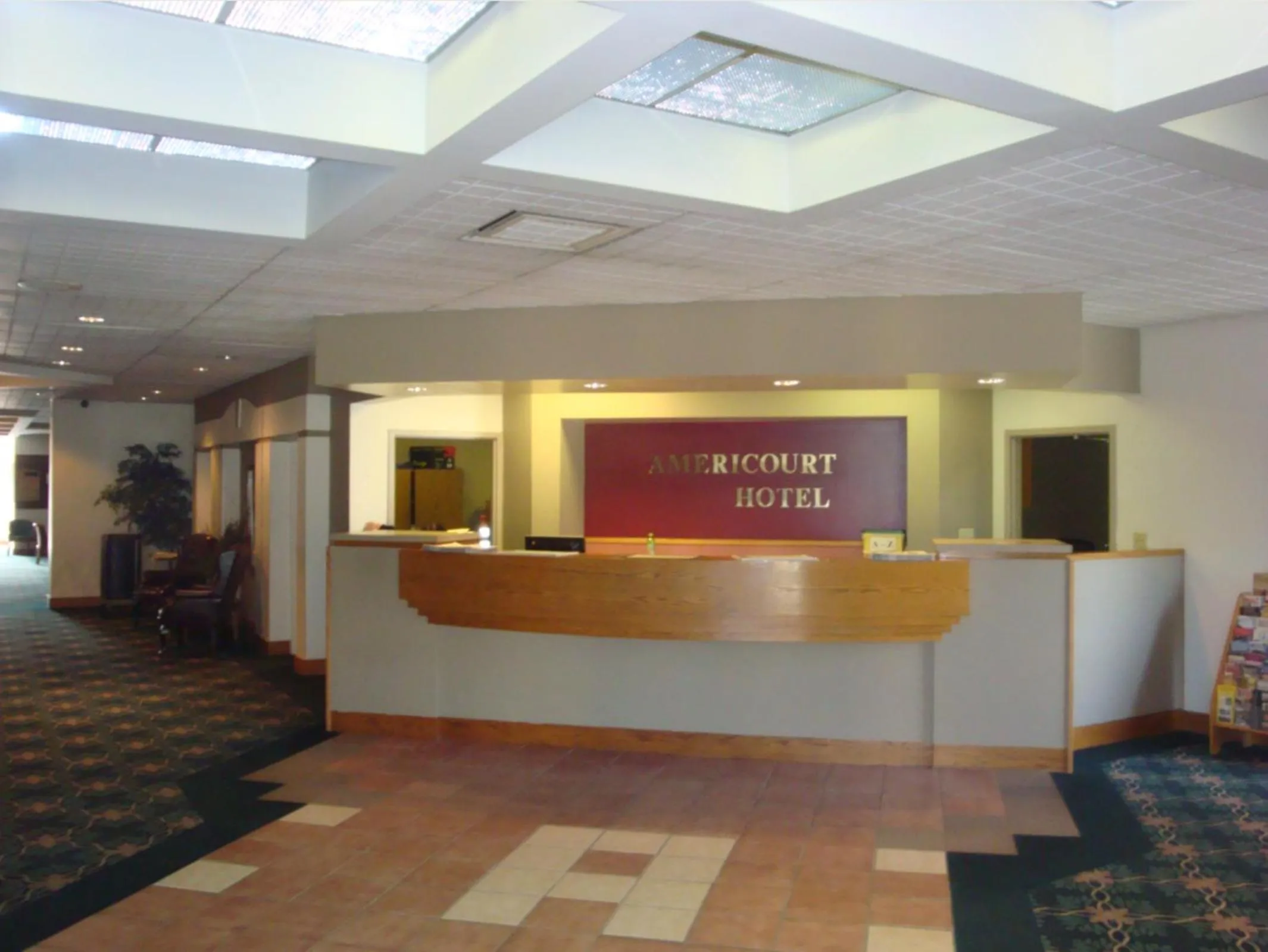 Lobby or reception in Americourt Extended Stays