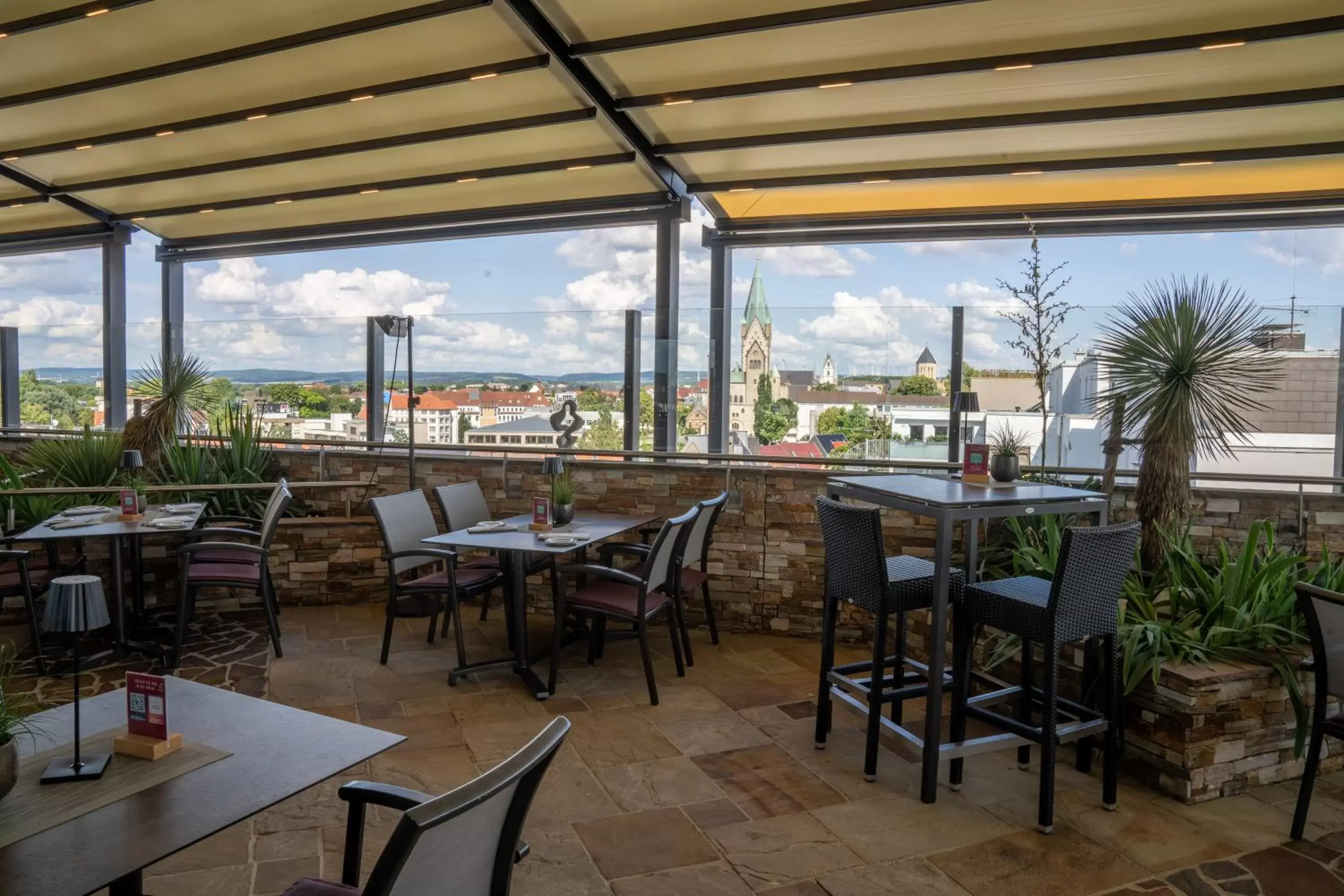 Balcony/Terrace, Restaurant/Places to Eat in Best Western Plus Arosa Hotel