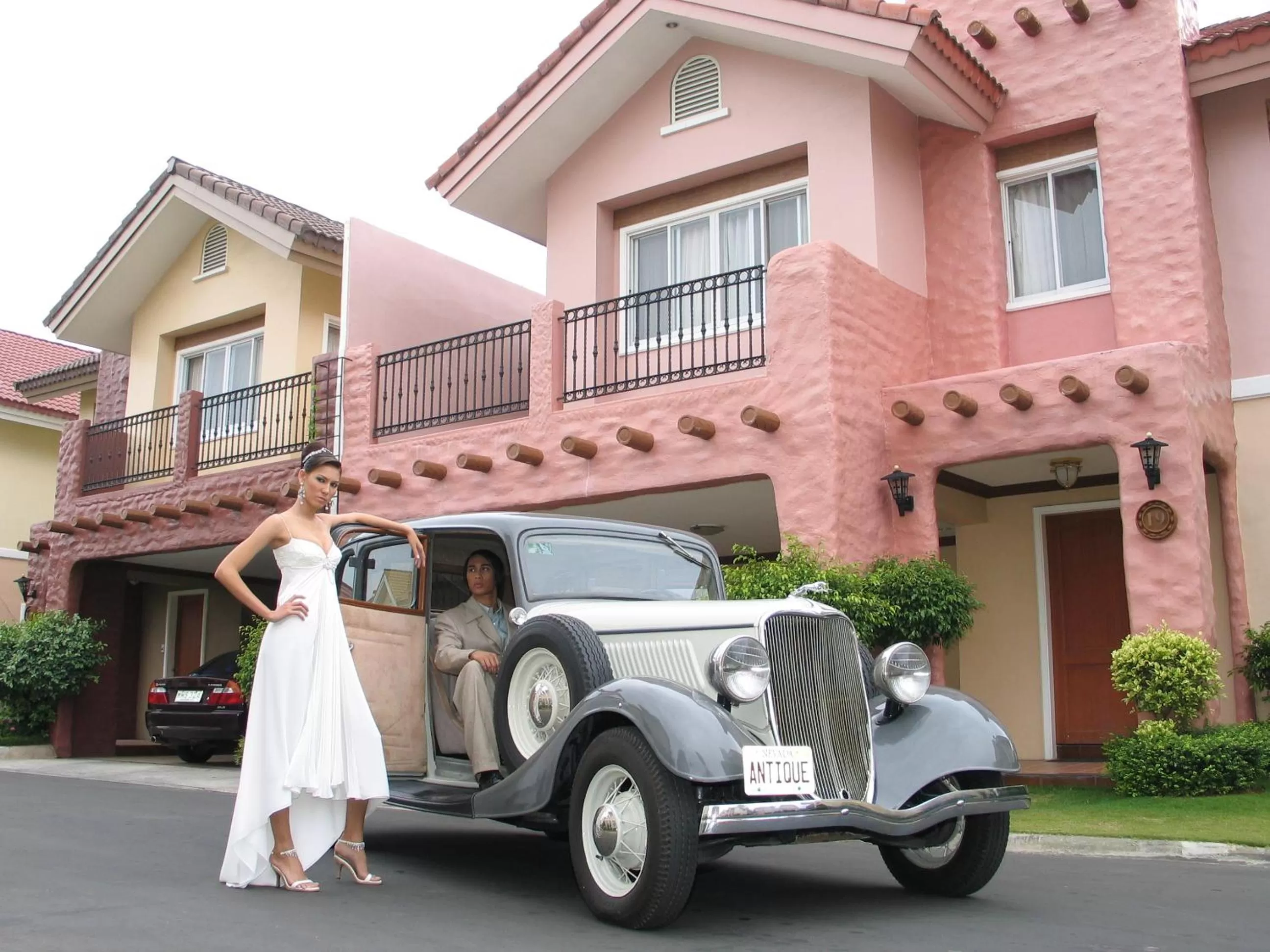 Facade/entrance in Crown Regency Suites Mactan