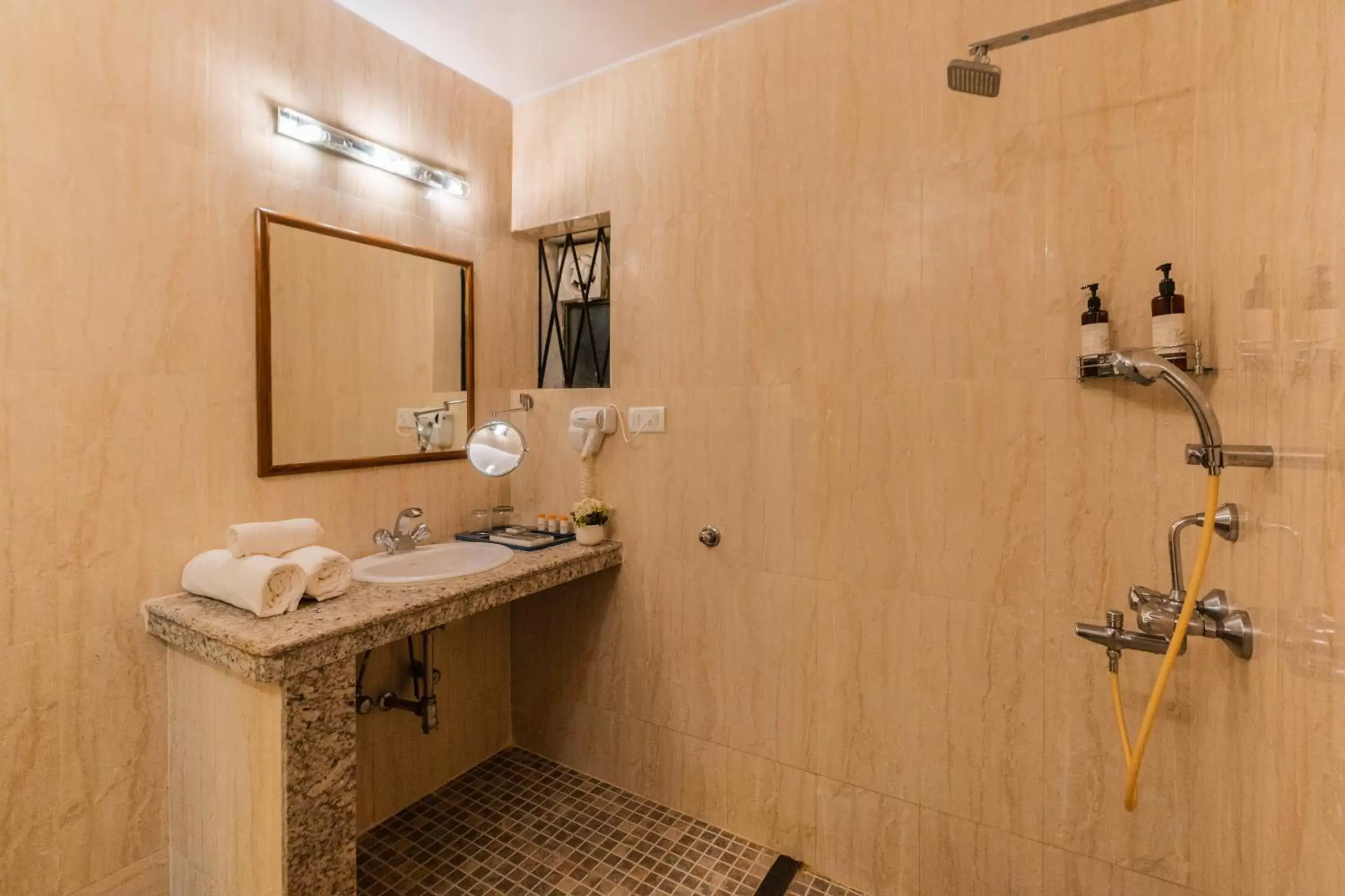 Bathroom in De Mandarin Beach Resort Suites & Villas, Candolim