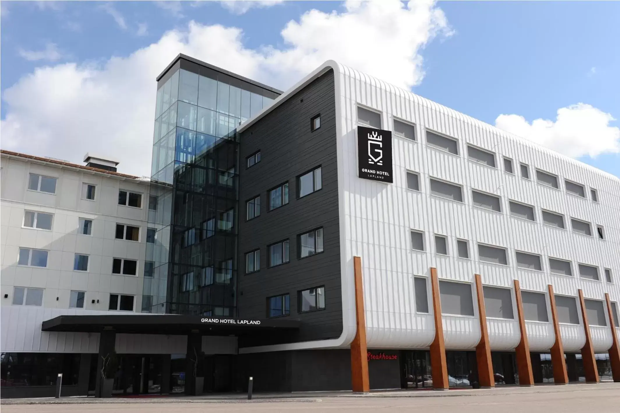 Property Building in Grand Hotel Lapland