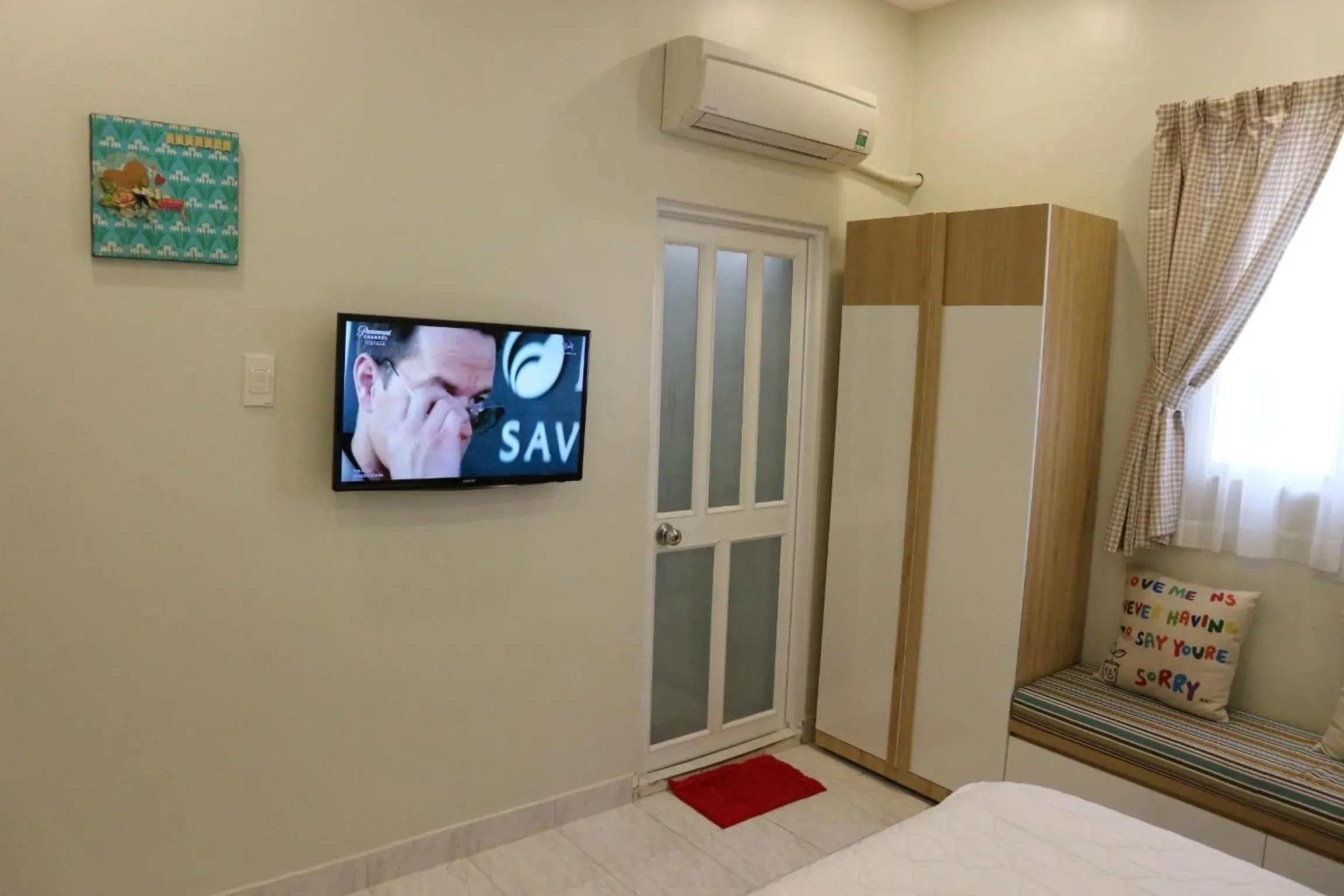 Bedroom, TV/Entertainment Center in Long Hostel