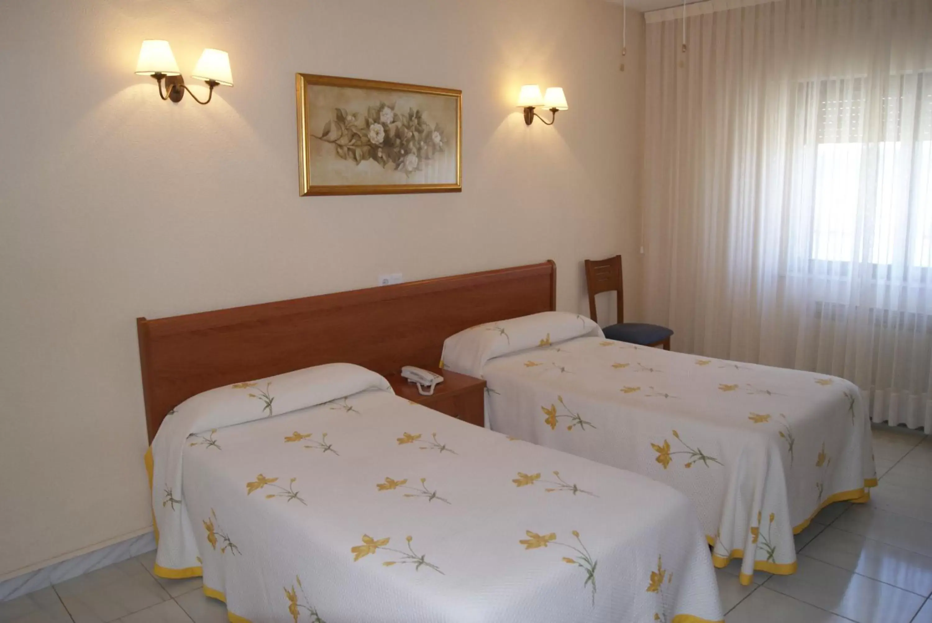 Bed in Hotel Alameda