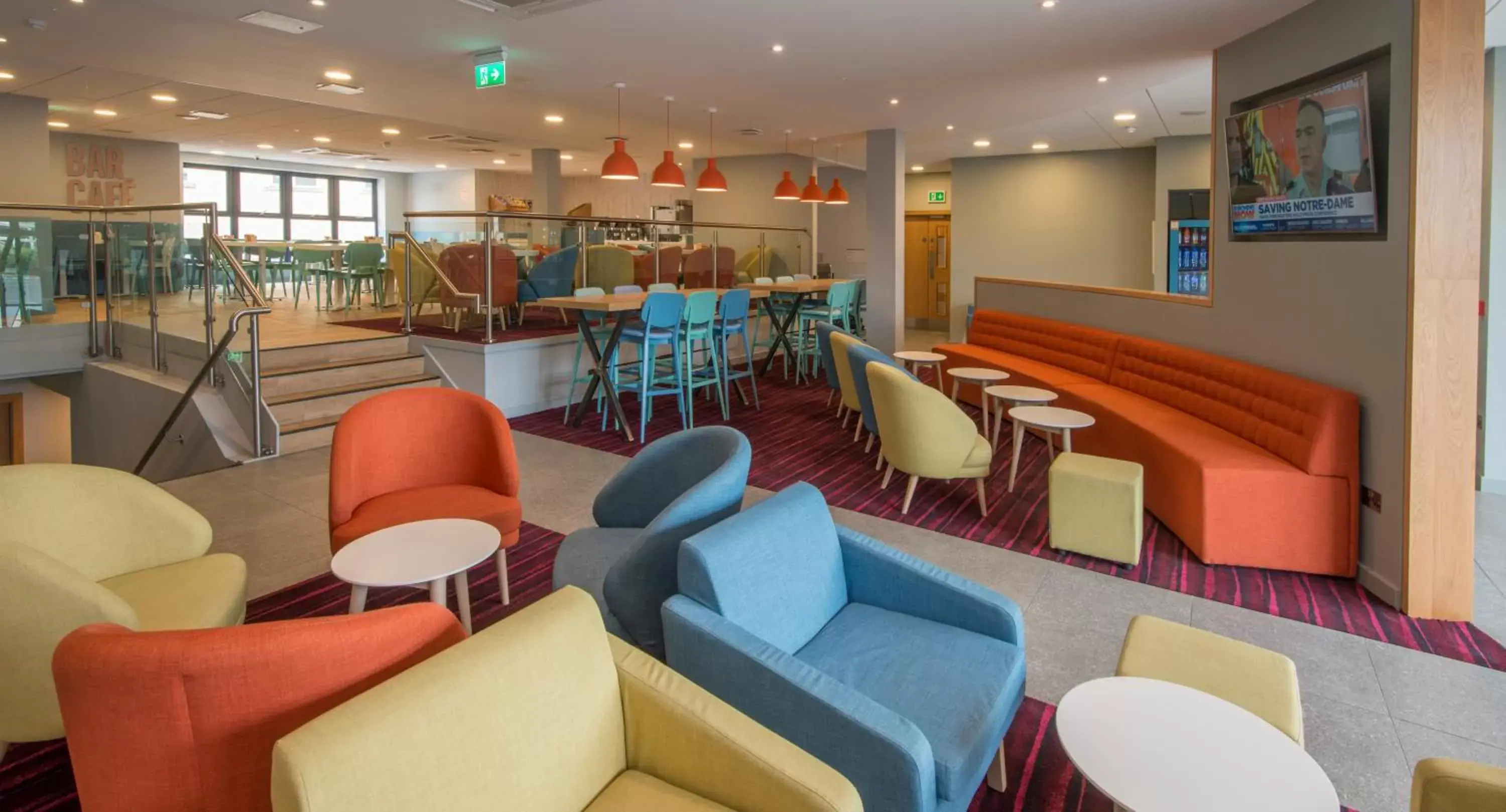 Lounge/Bar in Travelodge Galway