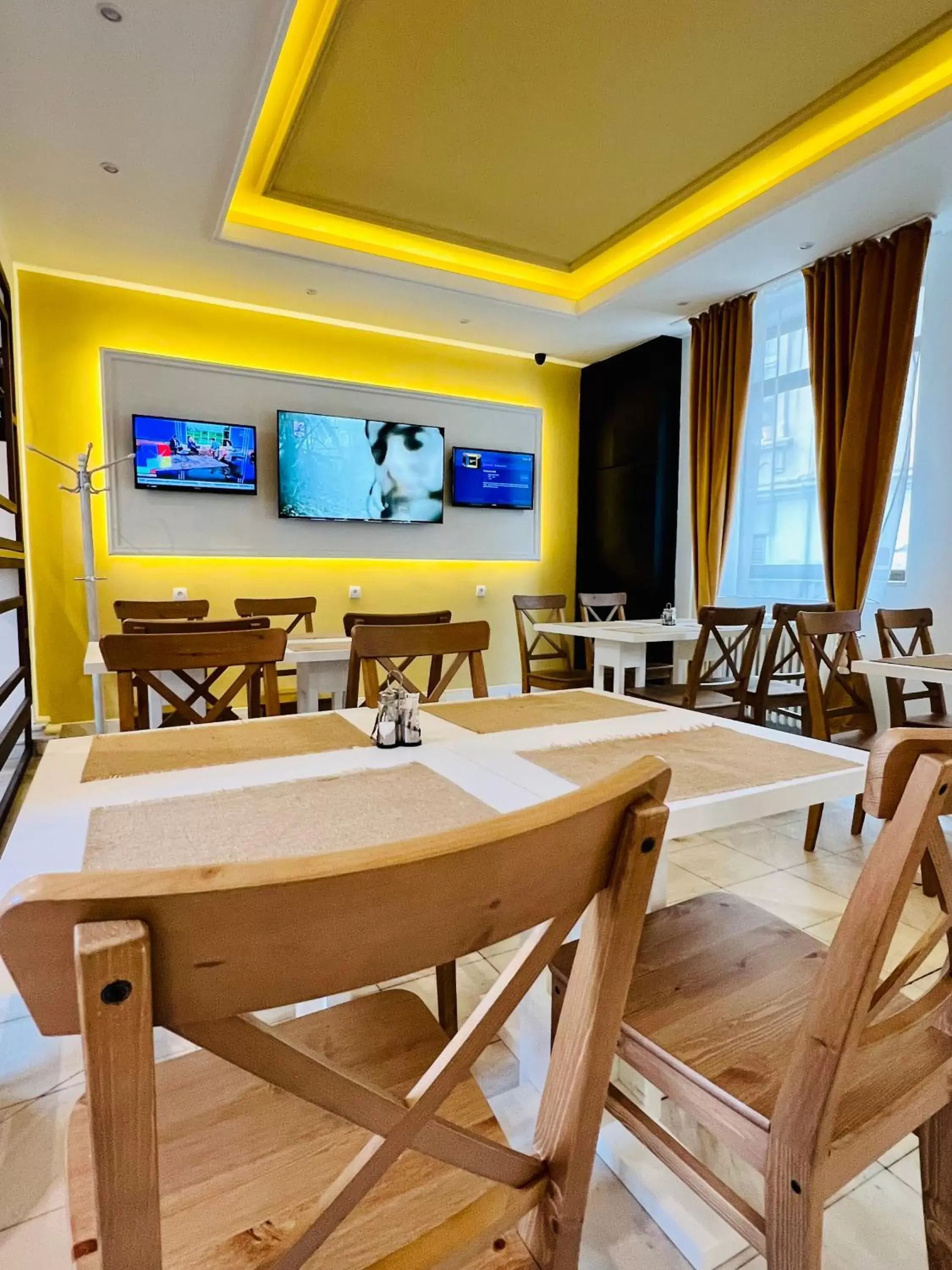Property building, Restaurant/Places to Eat in Side One Design Hotel Garni