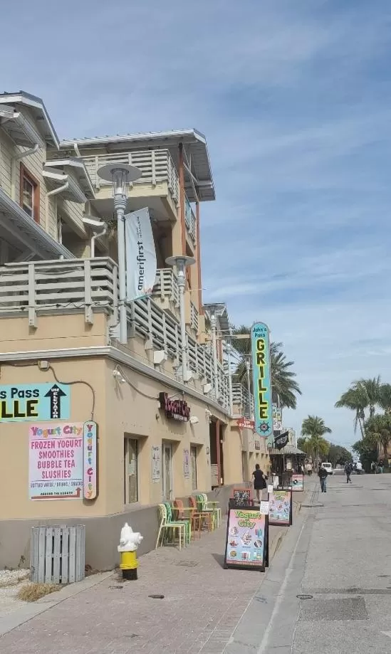 Neighbourhood in John's Pass Hotel - Fully Remote Check In
