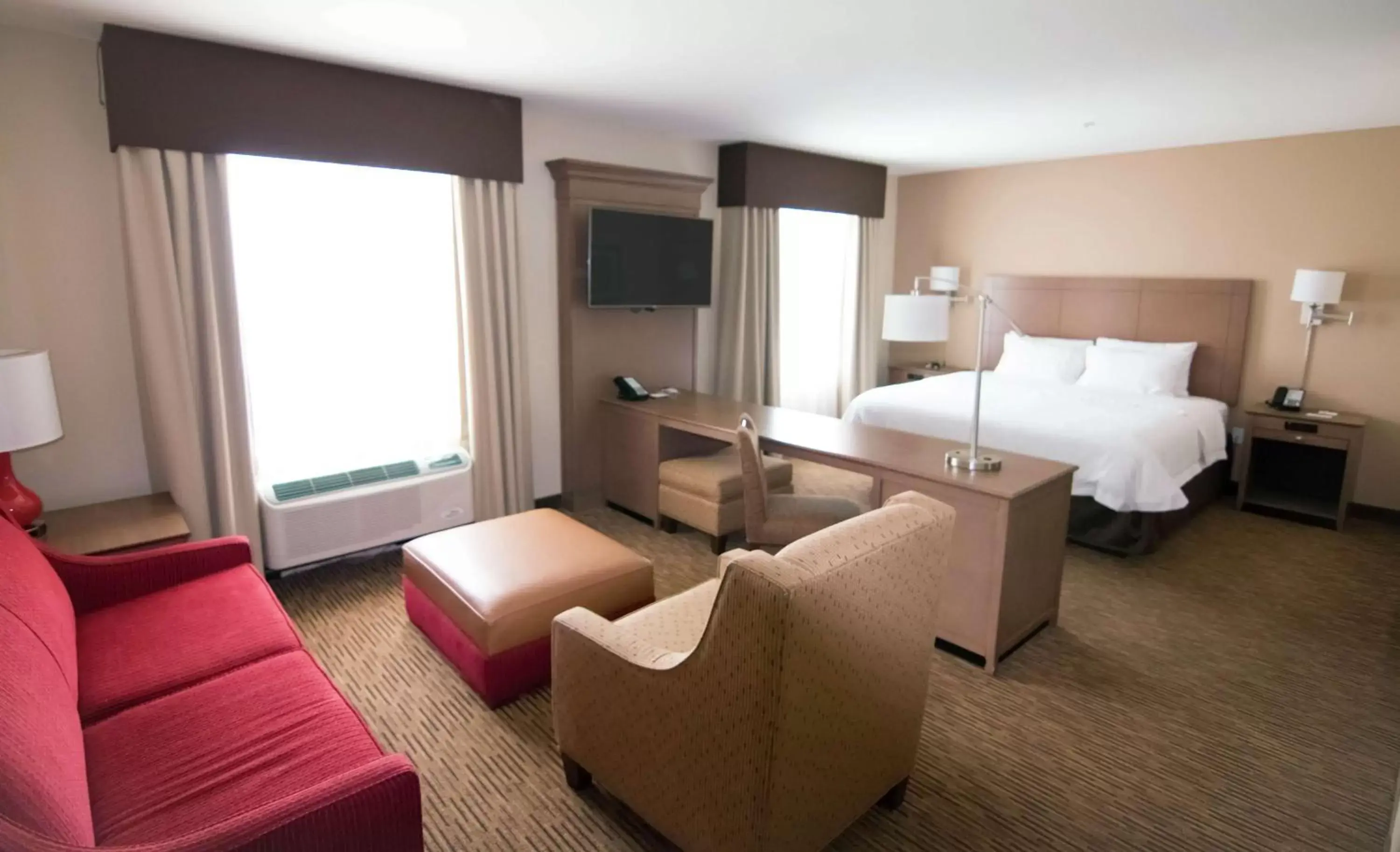 Bedroom, Seating Area in Hampton Inn & Suites Dallas/Frisco North-Fieldhouse USA