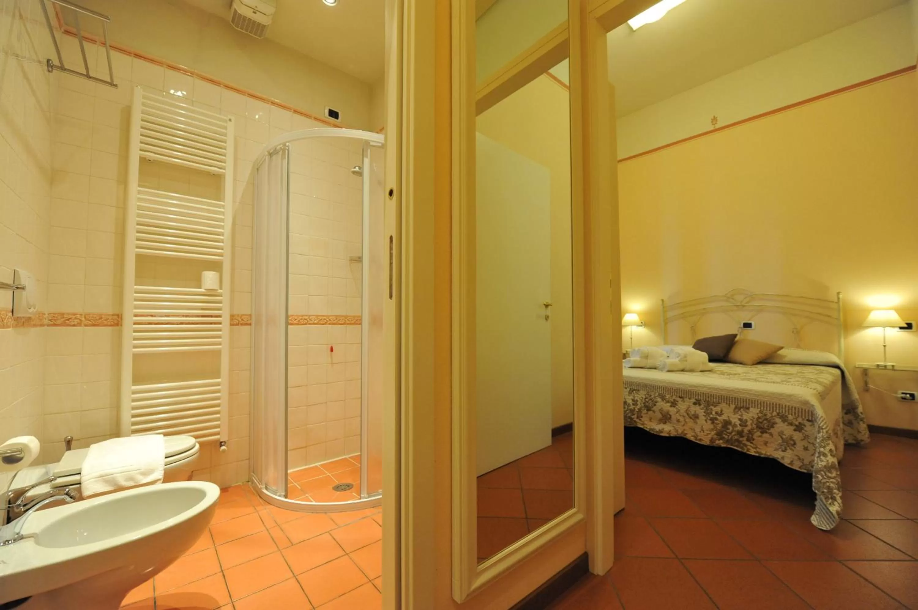 Bathroom, Bed in B&B Il Seminario