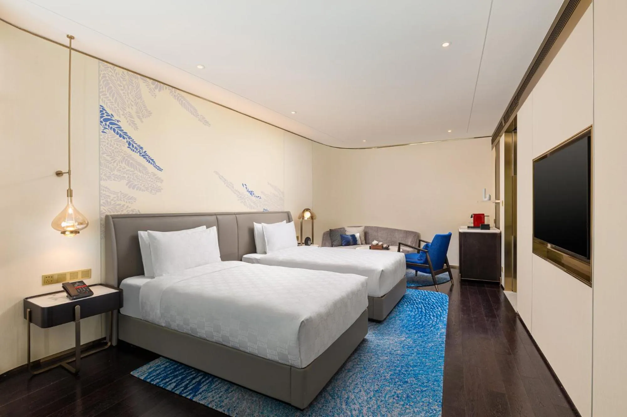 Bed in HUALUXE Shanghai Changfeng Park - Park Lake View