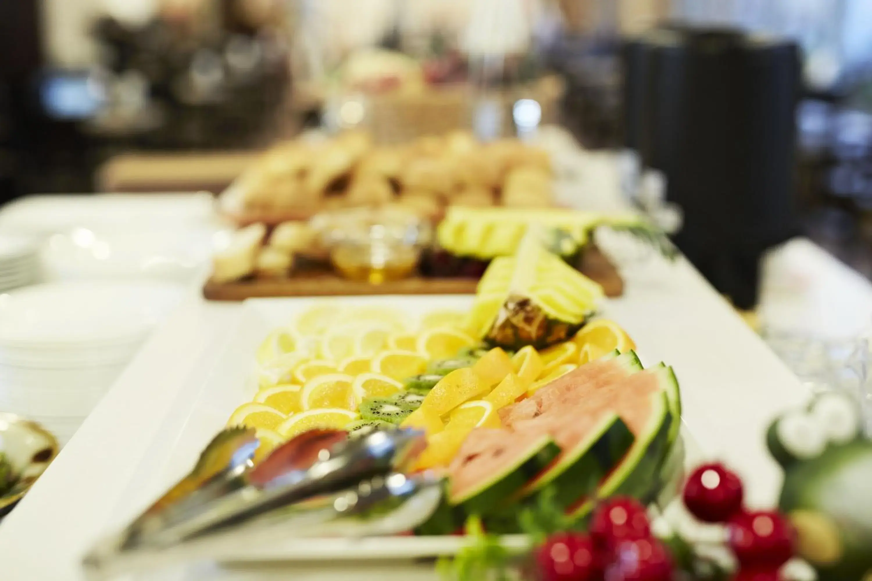 Restaurant/places to eat in Hotel Azat Naha Restaurant/places to eat in Hotel Azat Naha