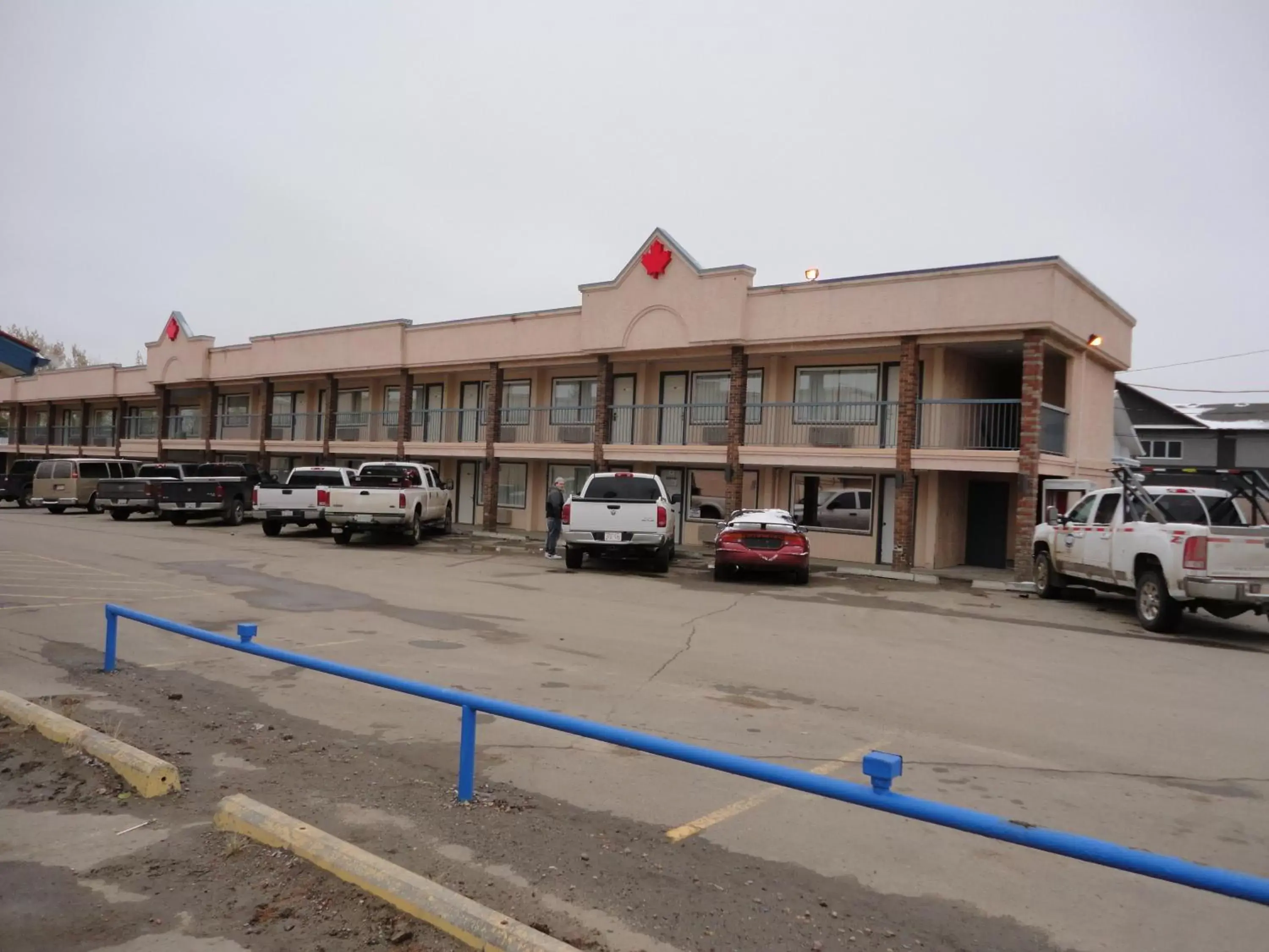 Facade/entrance, Property Building in Best Maple Inn - Drayton Valley