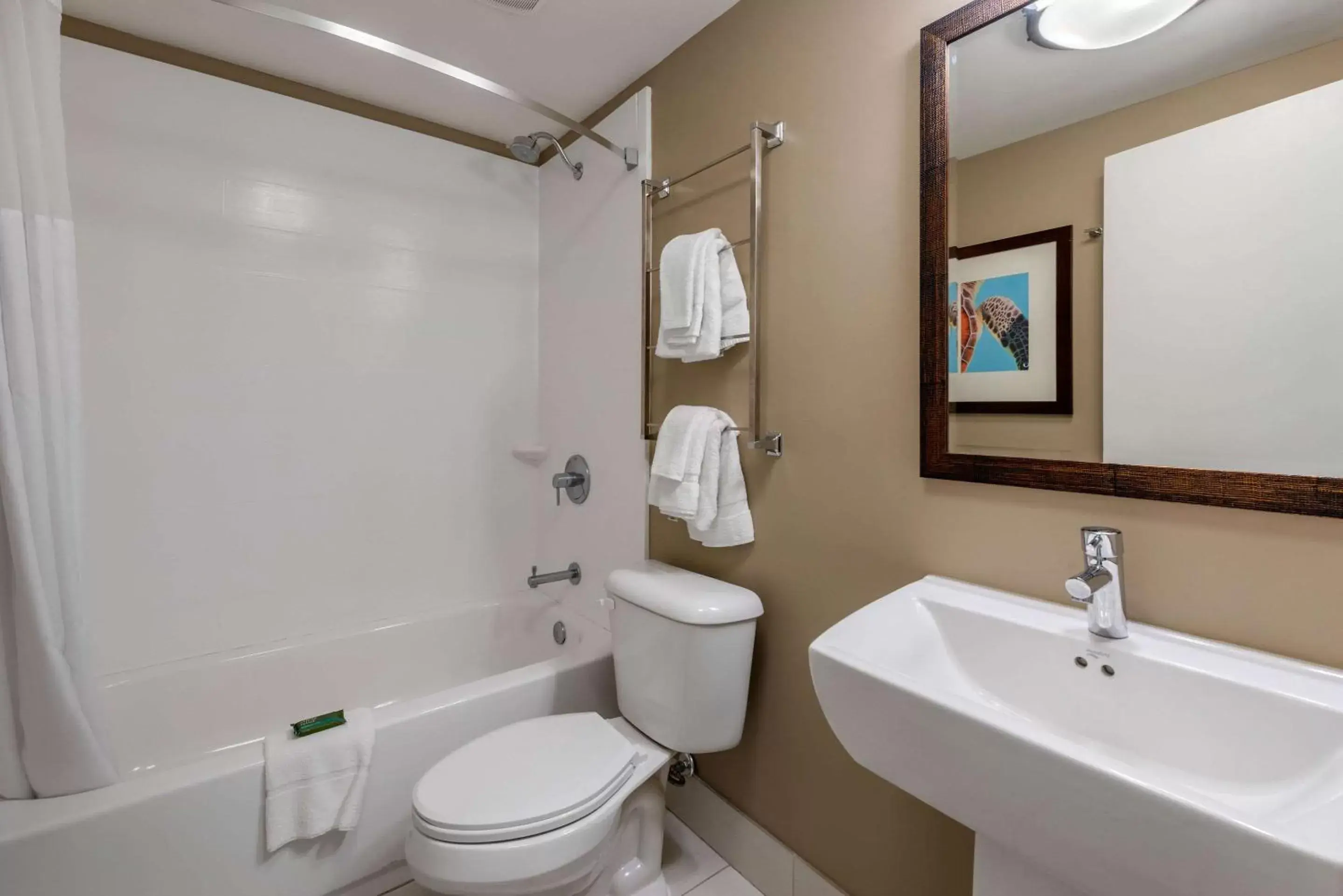 Bathroom in Seafarer Inn & Suites, Ascend Hotel Collection