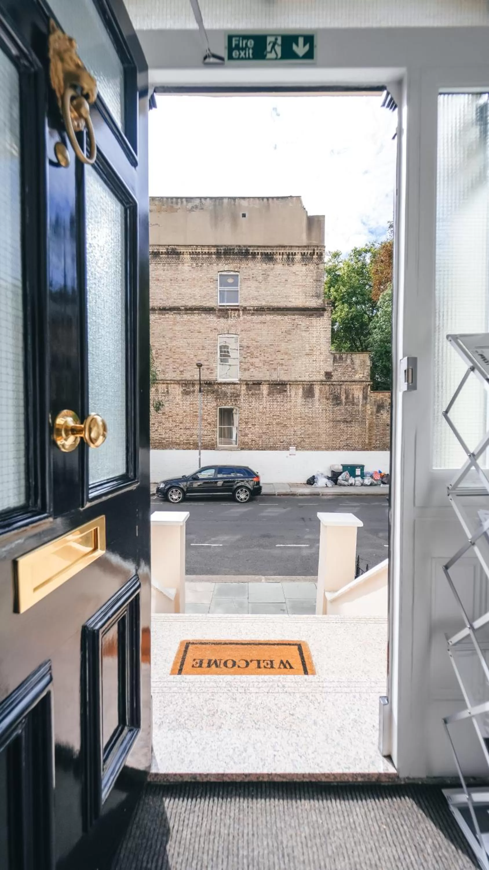 View (from property/room), Bathroom in The Avonmore Olympia