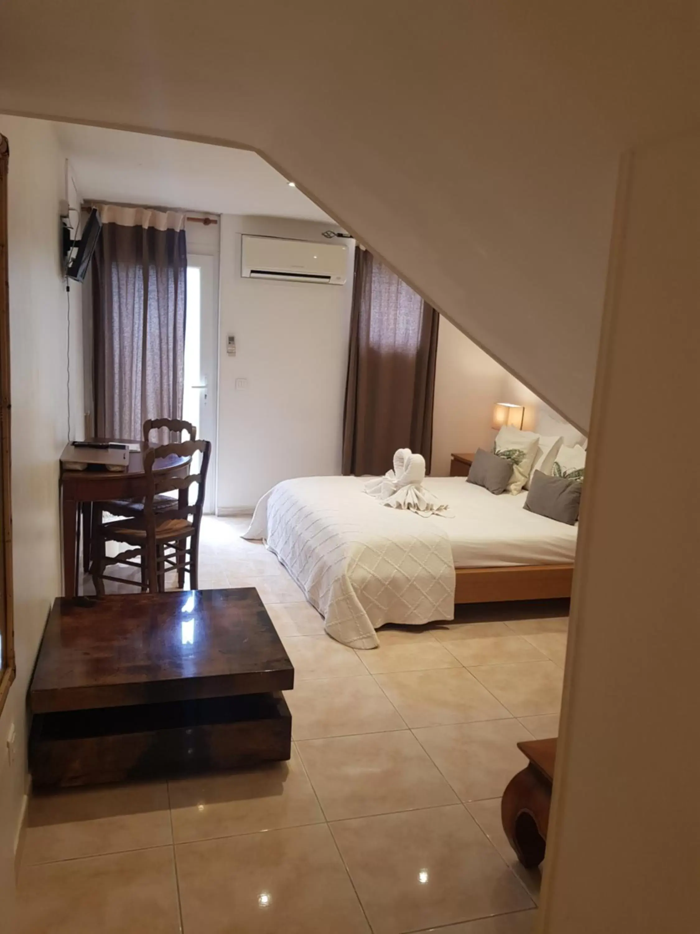 Bedroom, Bed in Hotel Villa Maya