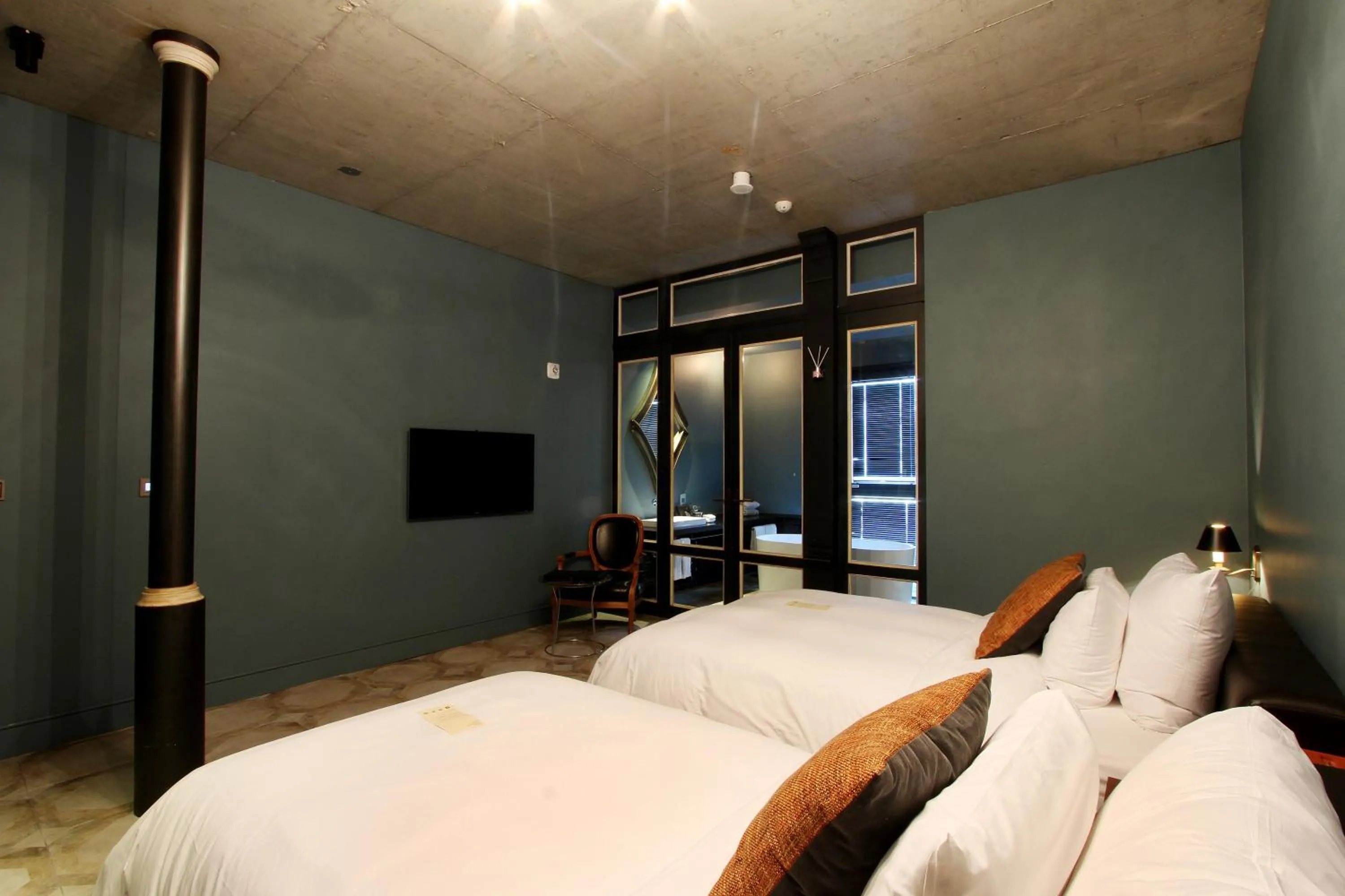 Photo of the whole room, Bed in Boutique Hotel Loft
