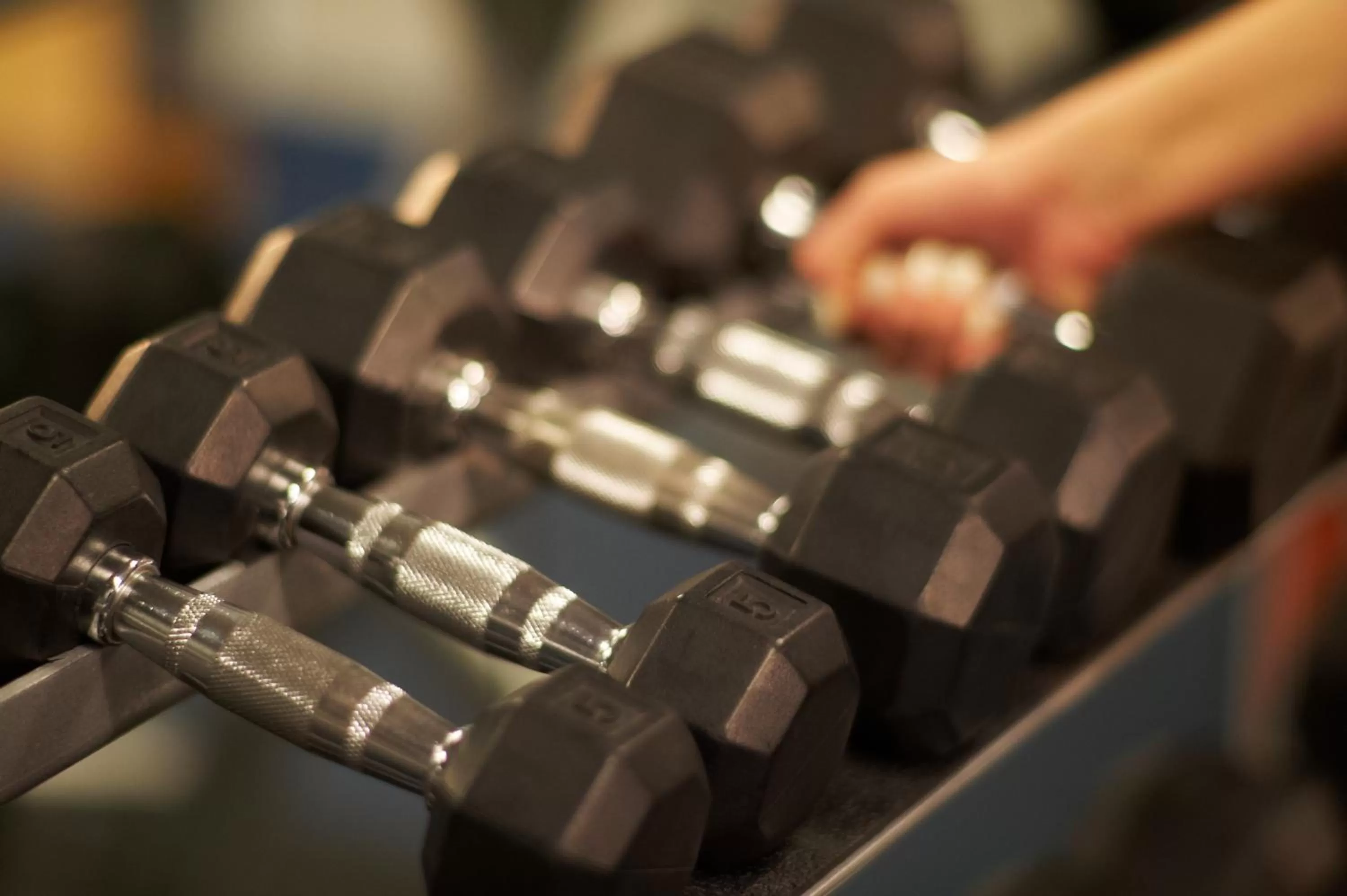 Fitness centre/facilities in Kinzie Hotel