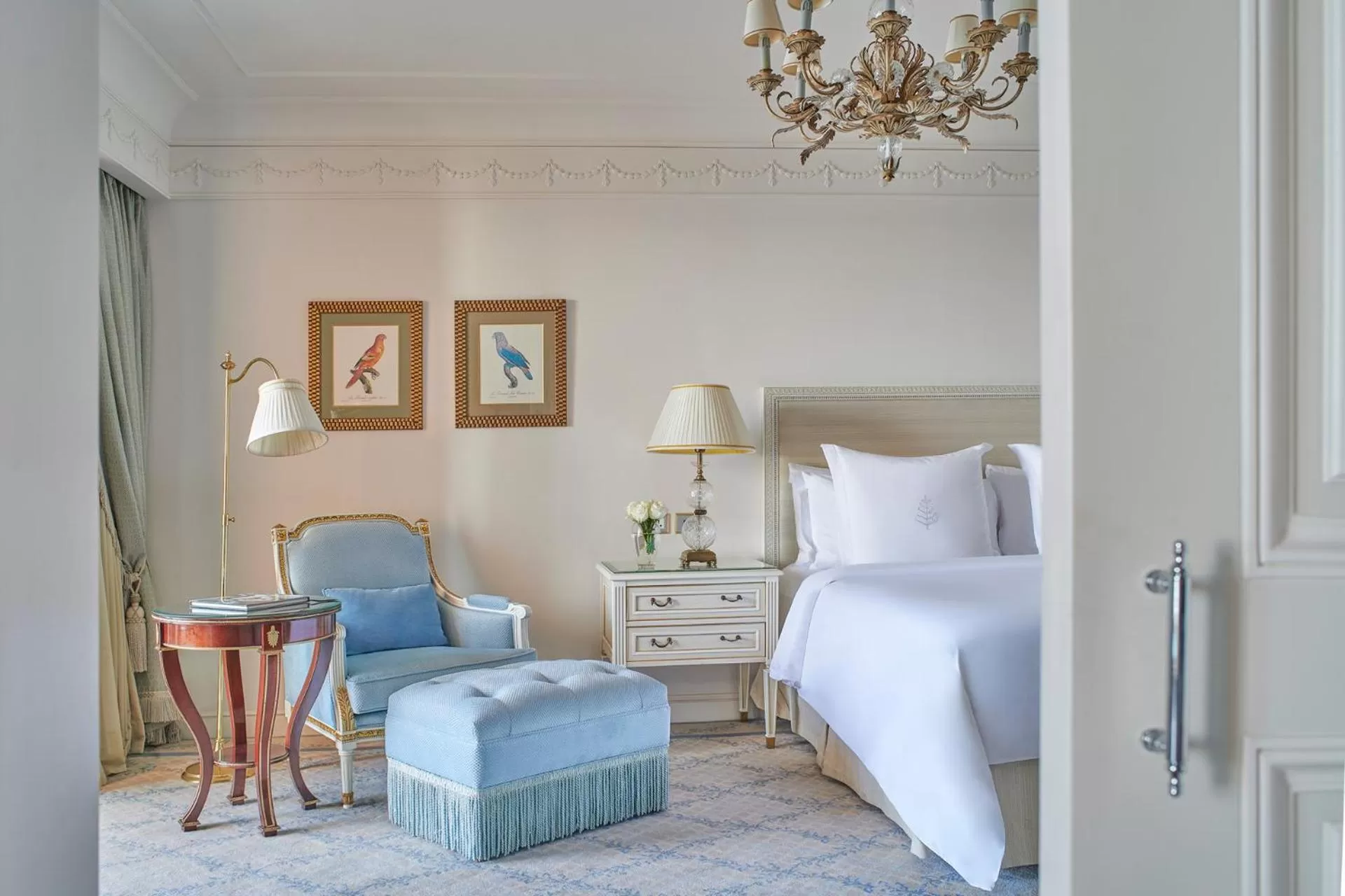 Bedroom, Bed in Four Seasons Hotel Alexandria At San Stefano