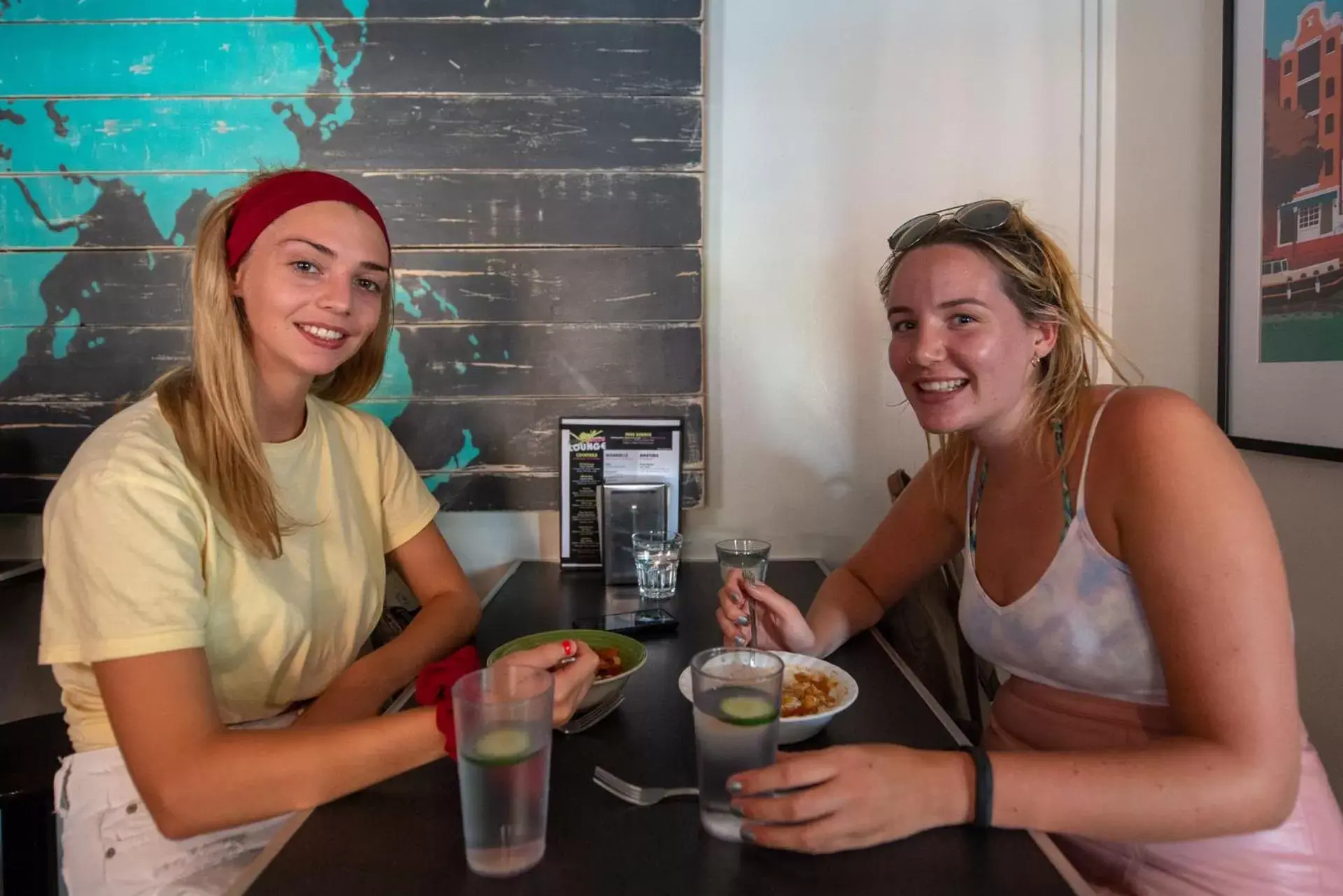 Restaurant/places to eat in Ocean Island Inn | Backpackers | Suites Restaurant/places to eat in Ocean Island Inn | Backpackers | Suites