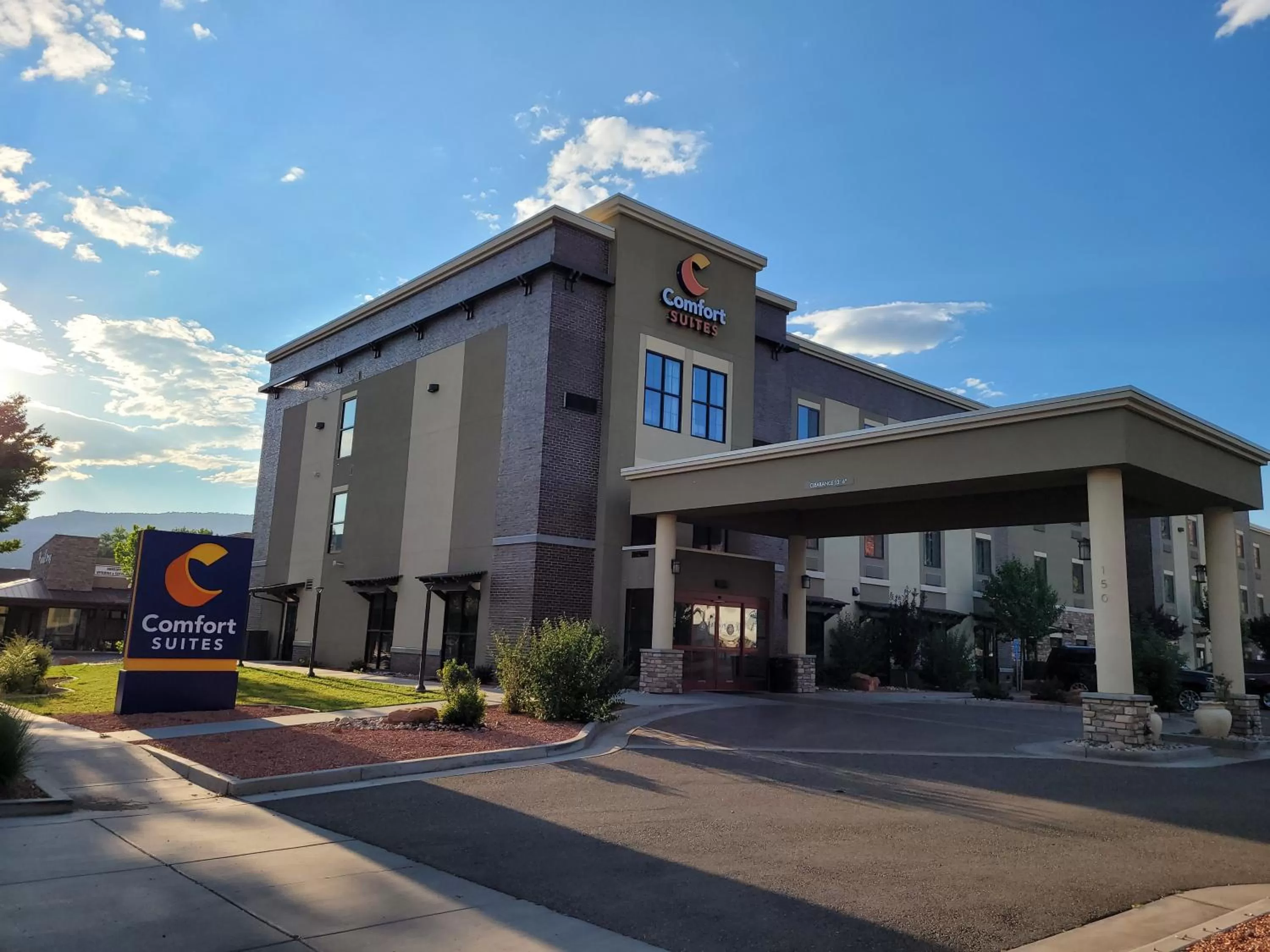 Property building in Comfort Suites Kanab National Park Area