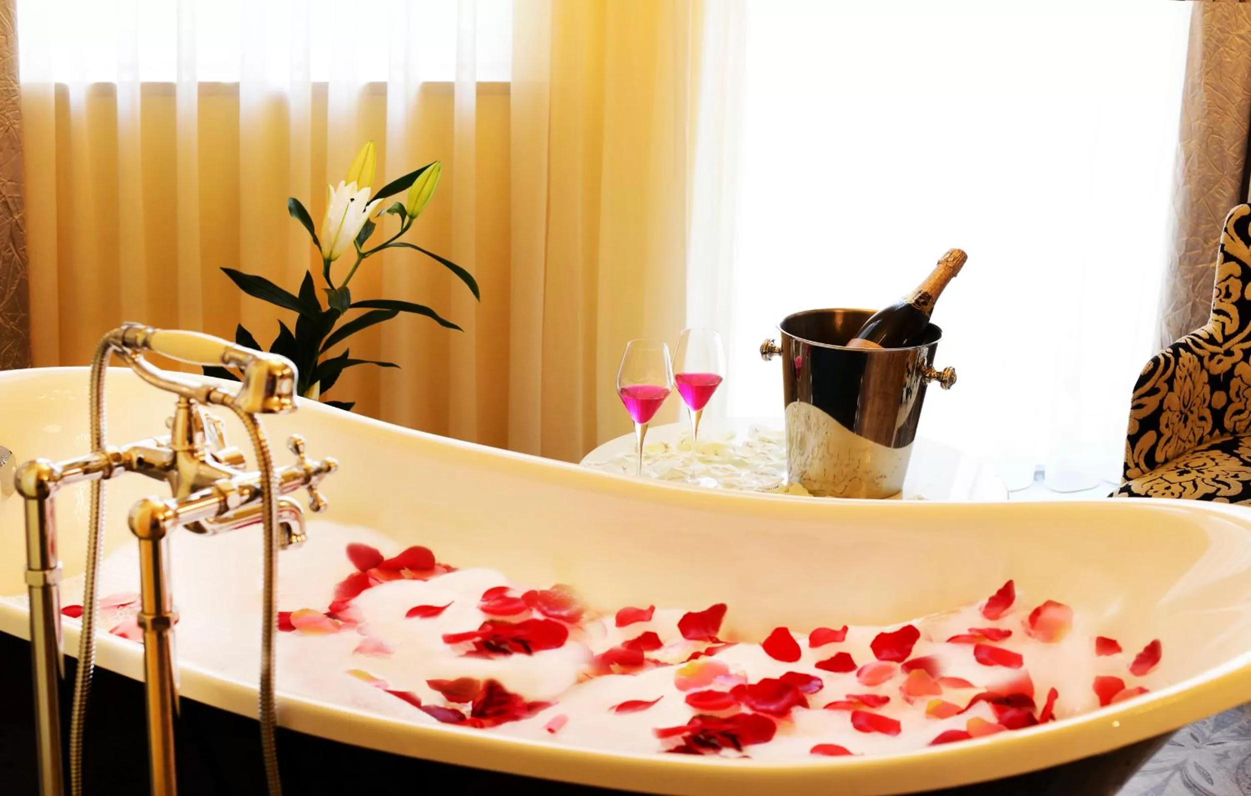 Decorative detail in MOMENTS Boutique Hotel