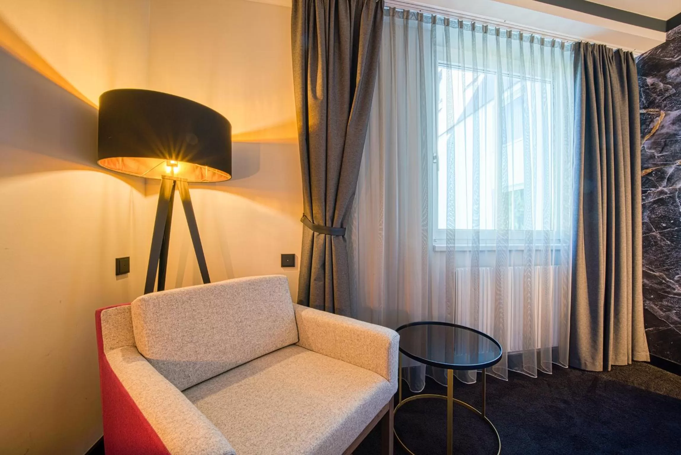 Photo of the whole room in FourSide Hotel Salzburg Messe, Trademark Collection by Wyndham