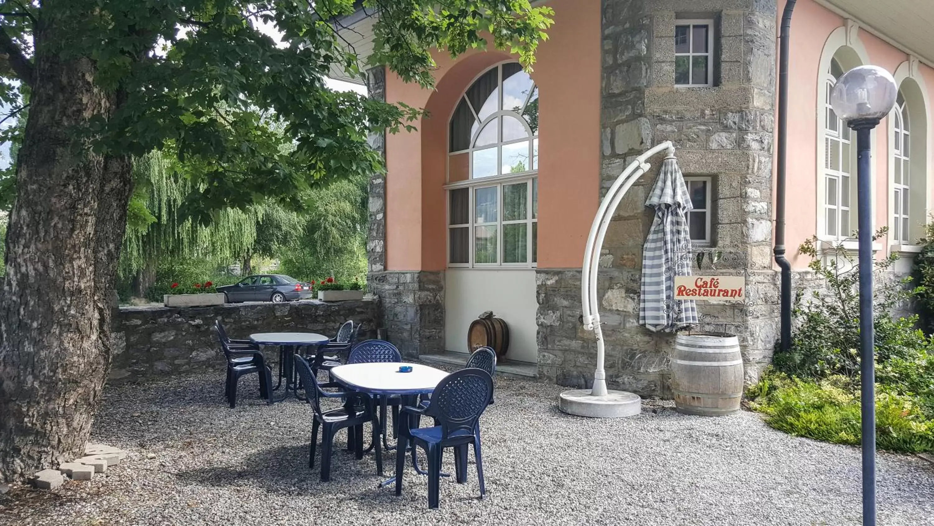 Garden in Hôtel les Berges