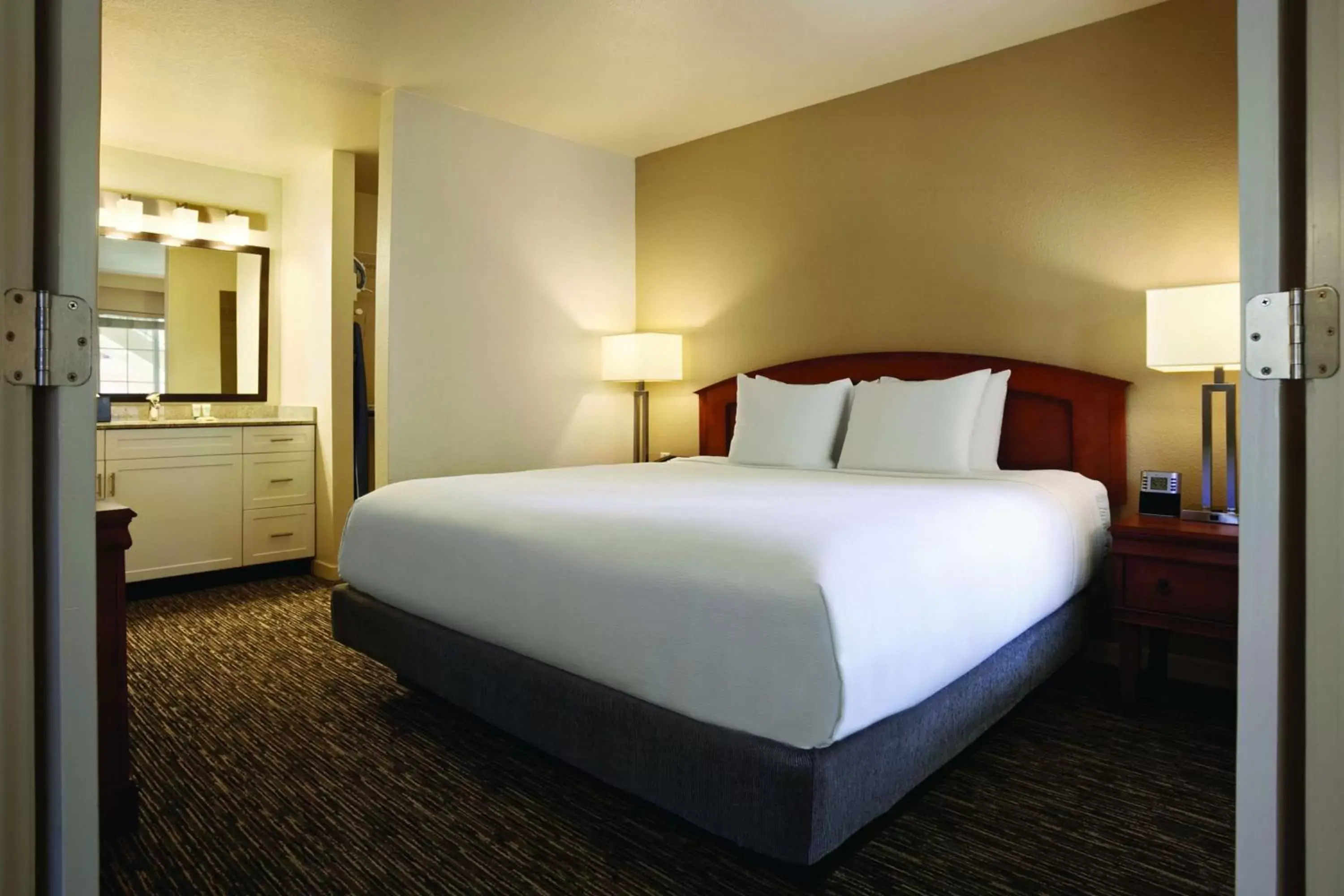 Photo of the whole room, Bed in Hyatt House Pleasanton