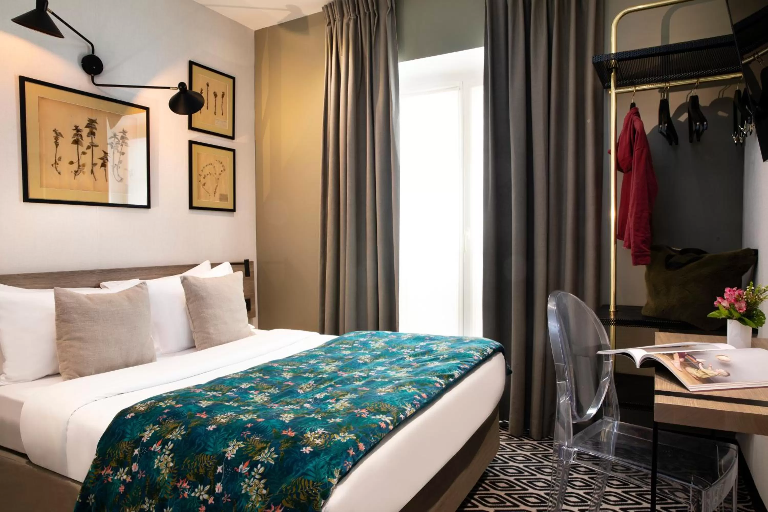 Bed in Hôtel Maxim Quartier Latin