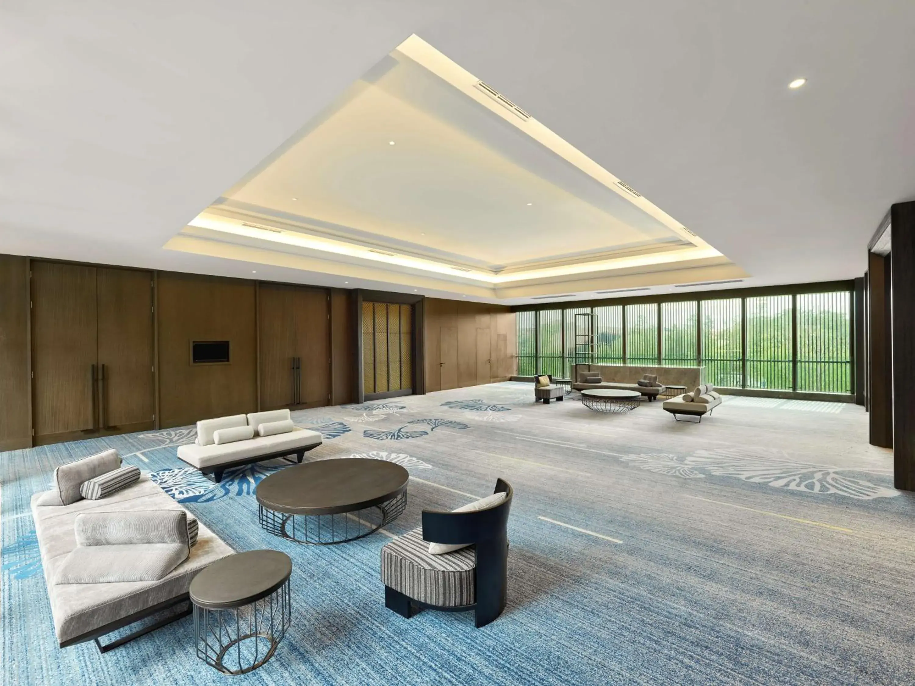 Meeting/conference room in Hilton Shanghai Songjiang Guangfulin