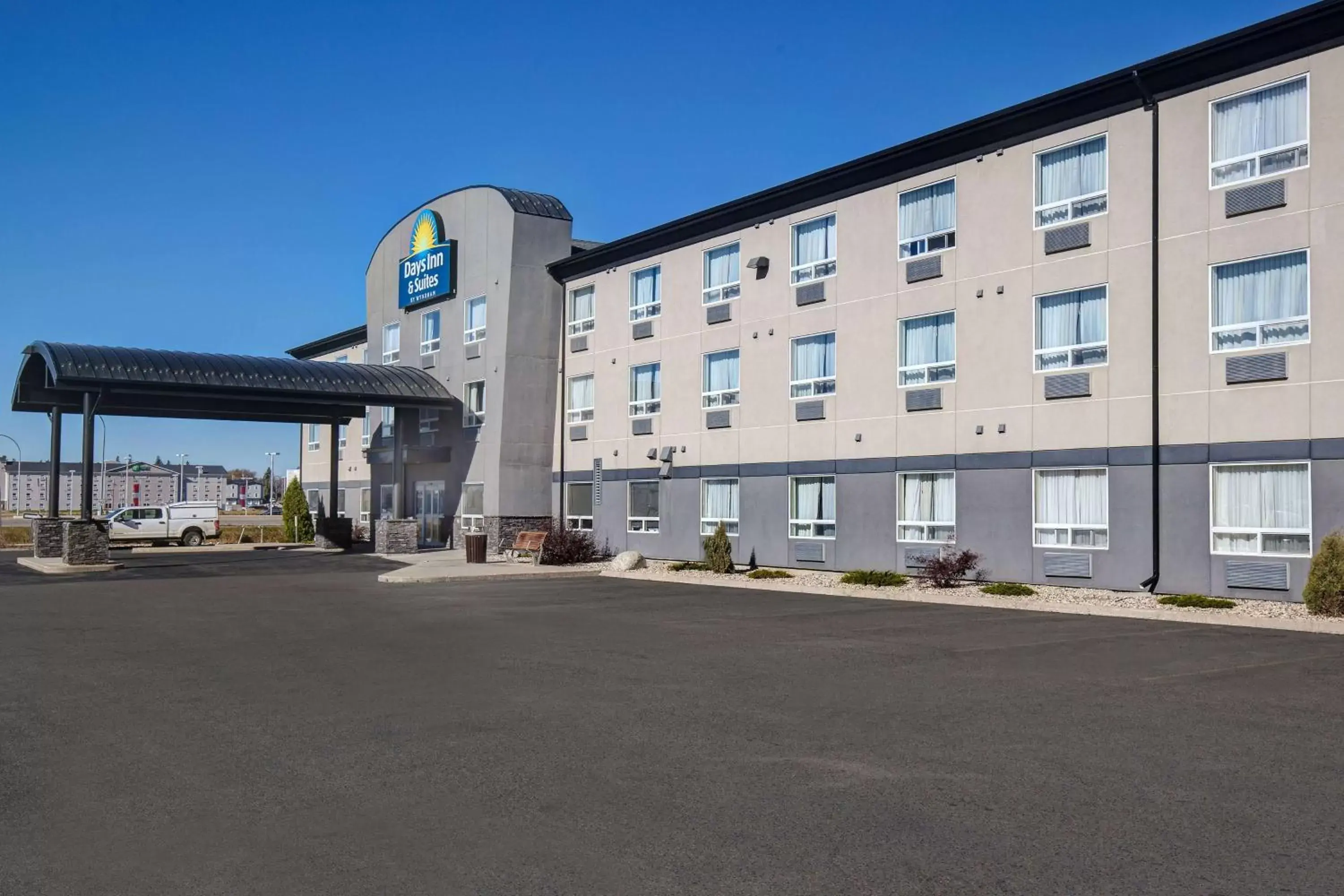 Property building in Days Inn & Suites by Wyndham Yorkton Property building in Days Inn & Suites by Wyndham Yorkton
