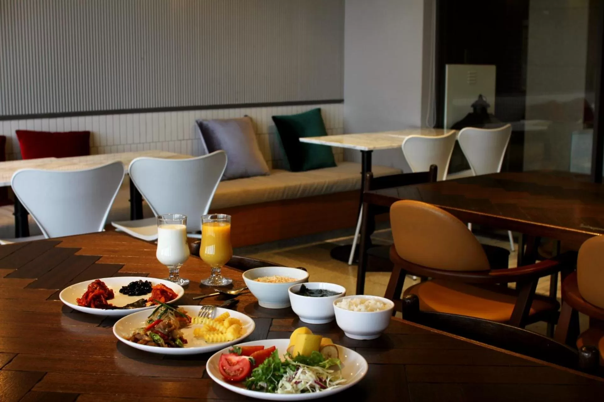 Breakfast in Bay Hound Hotel