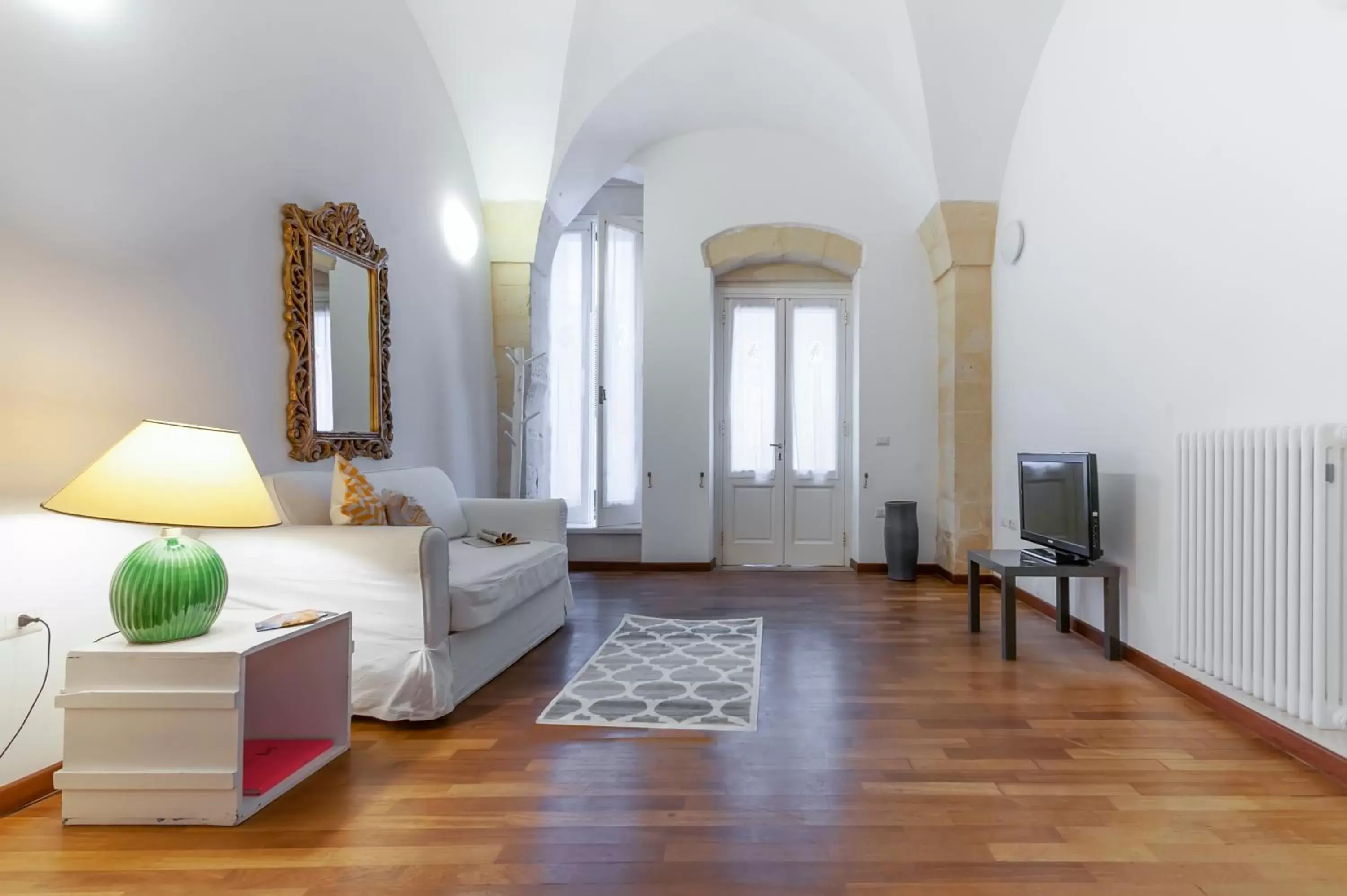 Living room, Seating Area in Yellow Loft - Old Town Apartment SIT