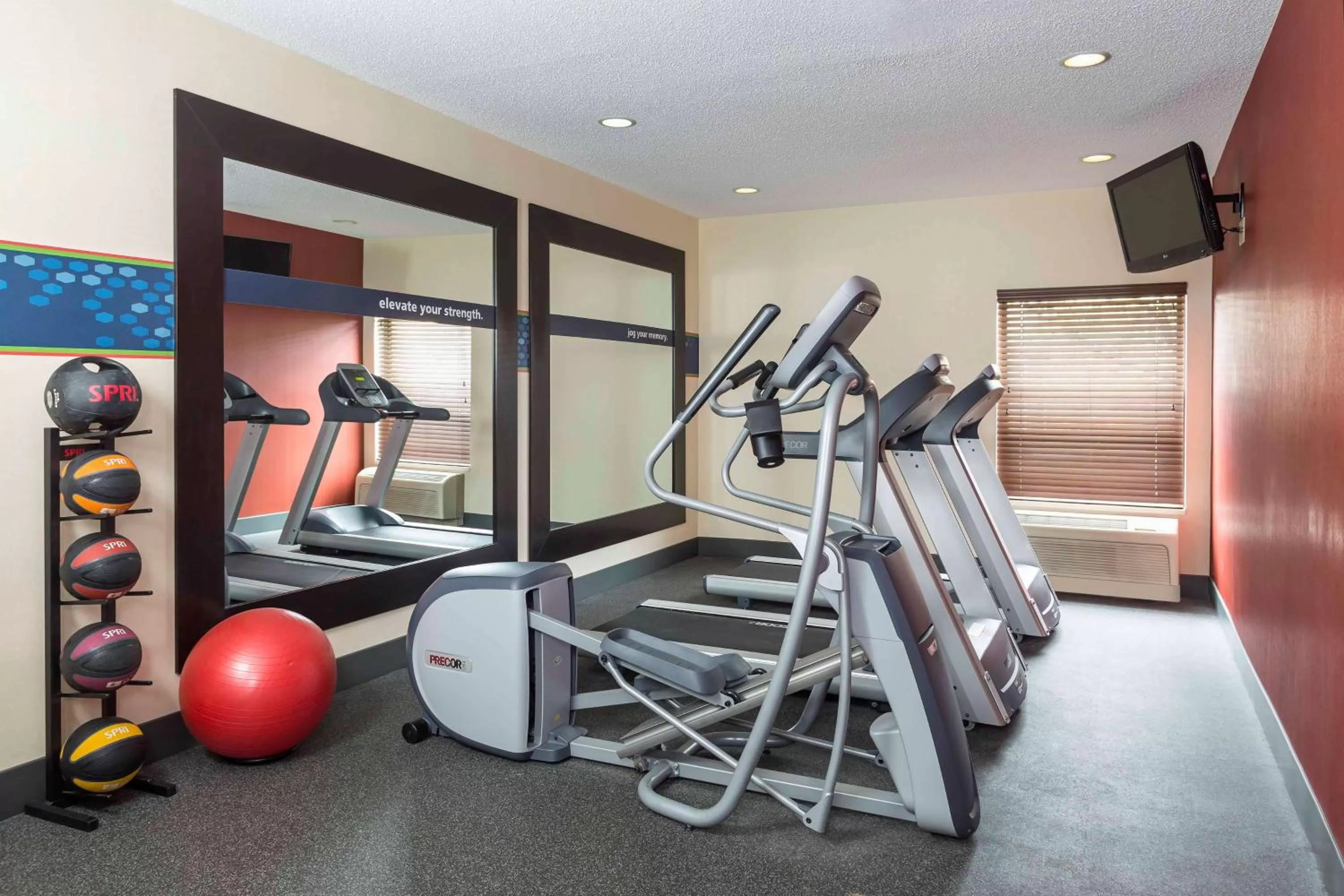 Fitness centre/facilities in Hampton Inn Youngstown/Boardman