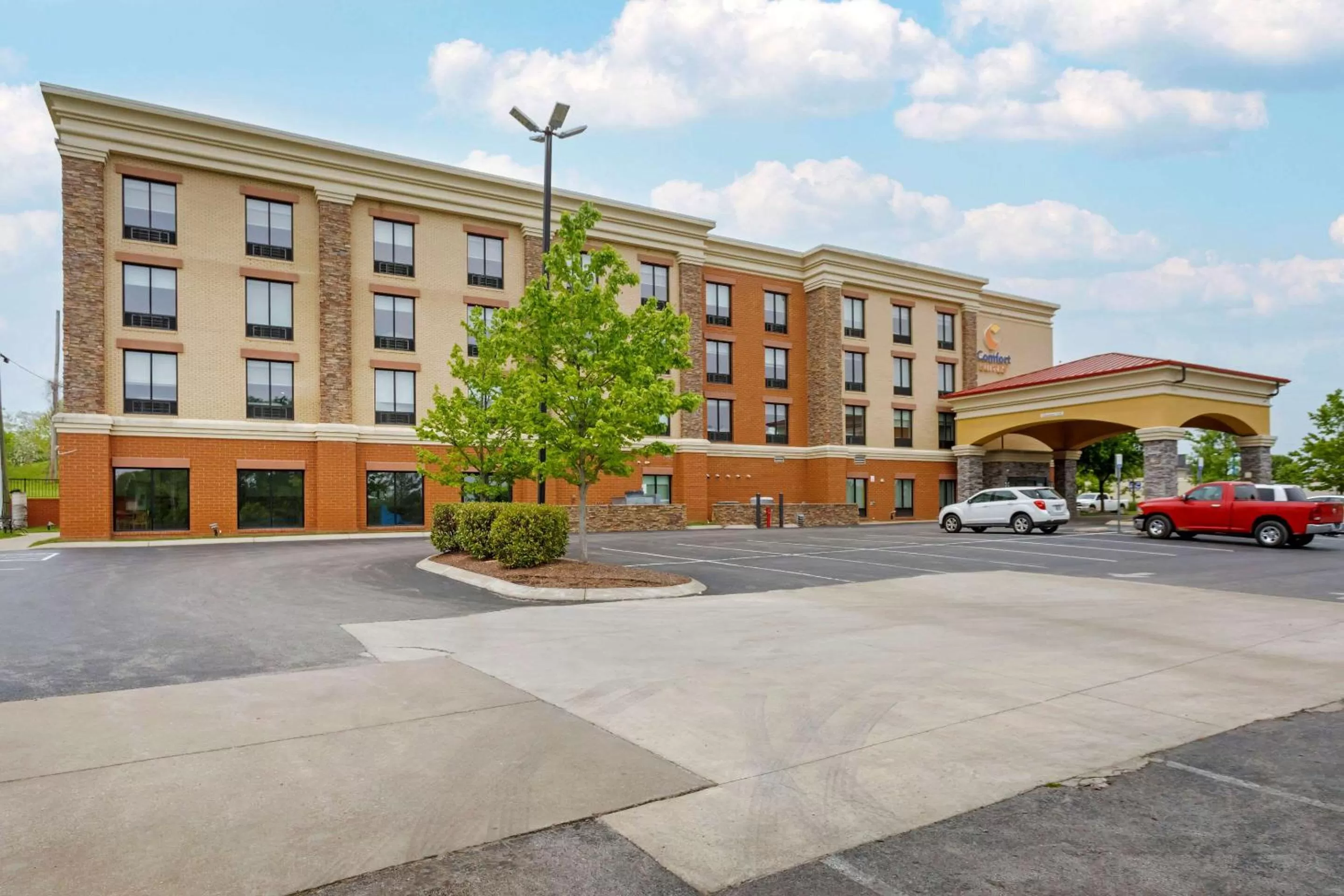 Property building in Comfort Suites Mt Juliet-Nashville Area