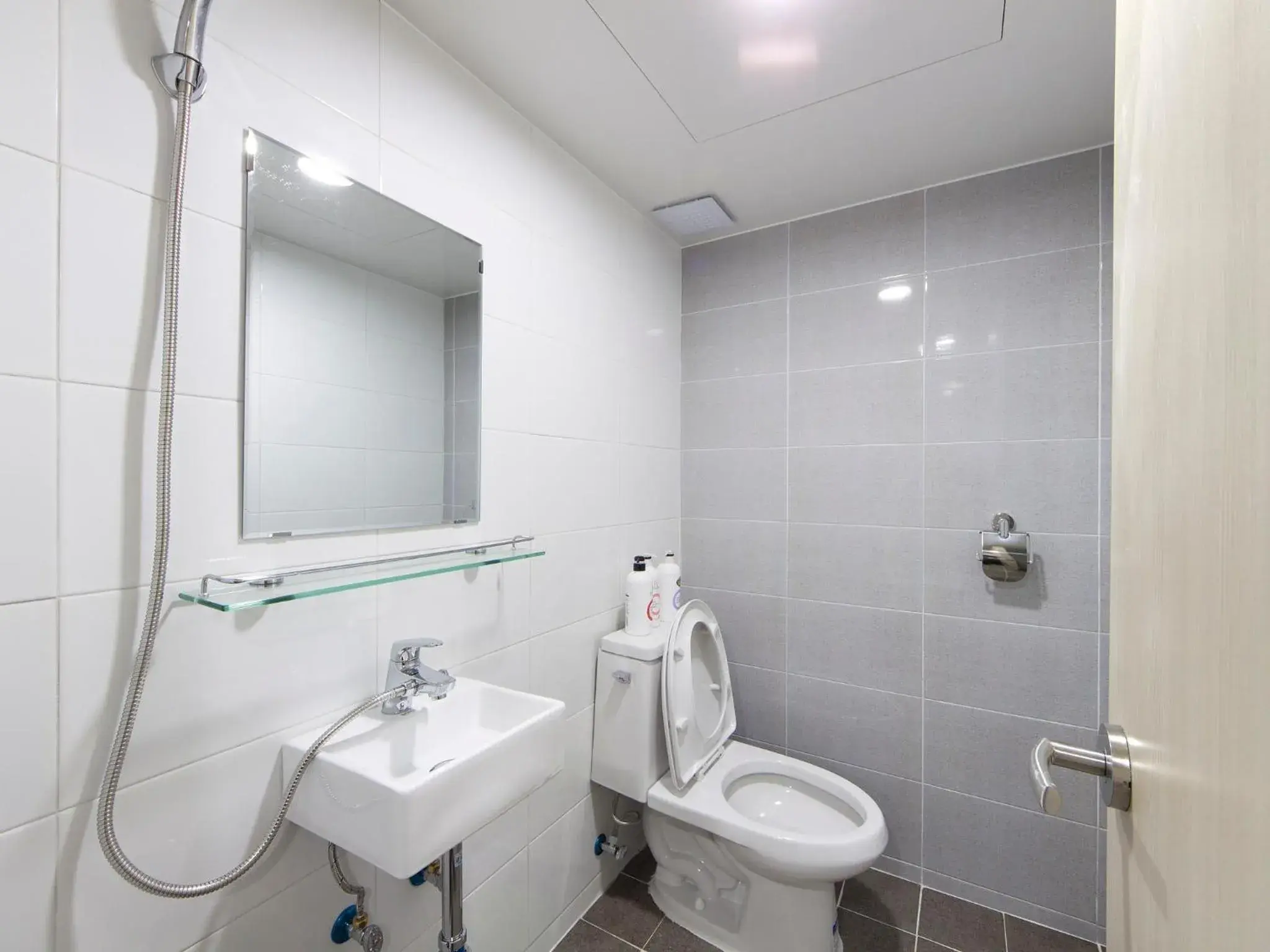 Bathroom in K-Guesthouse Premium Gangnam 1