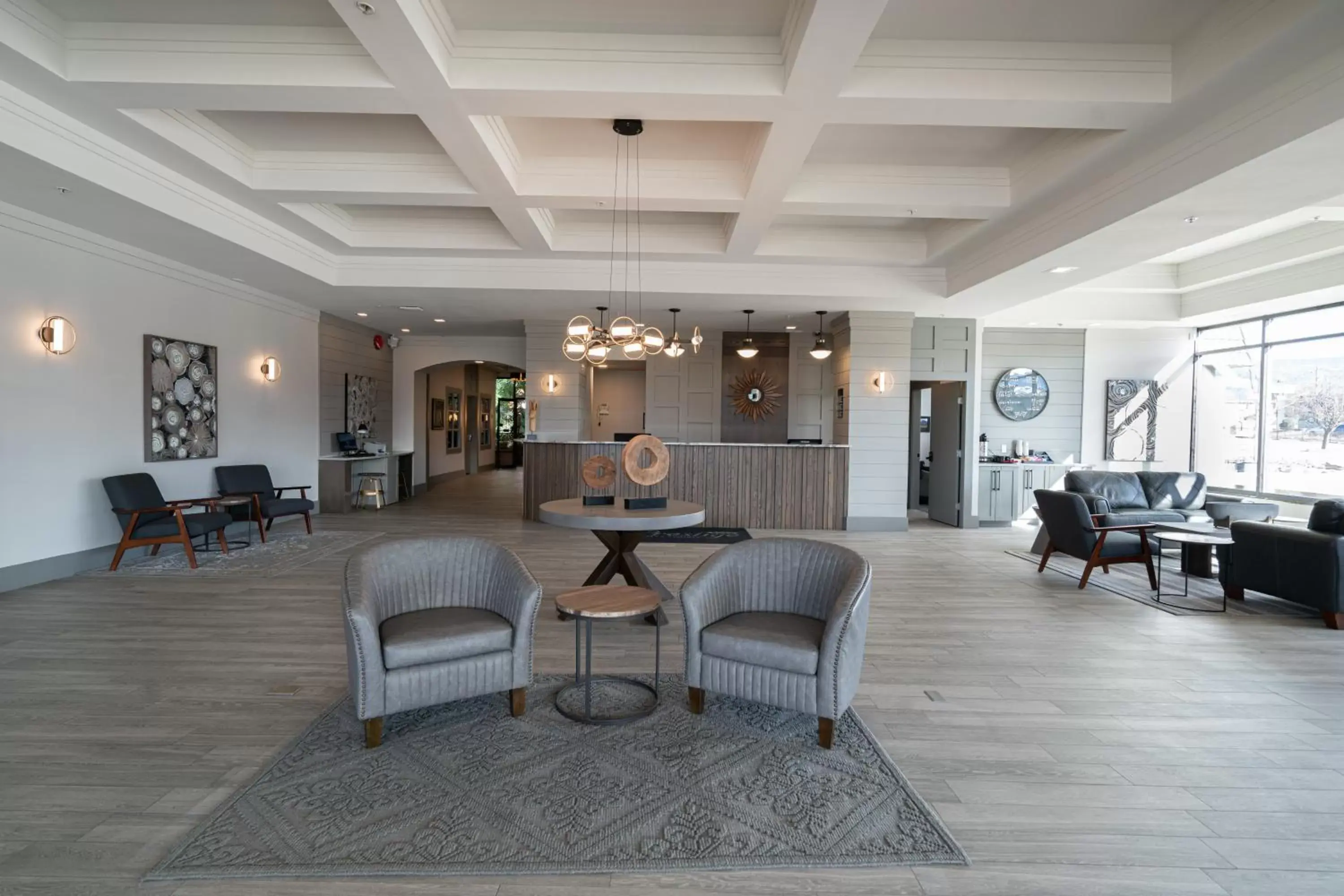 Lobby or reception in Prestige Vernon Lodge
