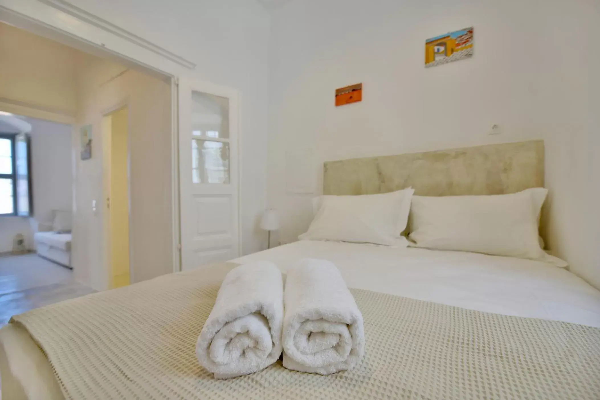 Bed in Hydra Art Suites