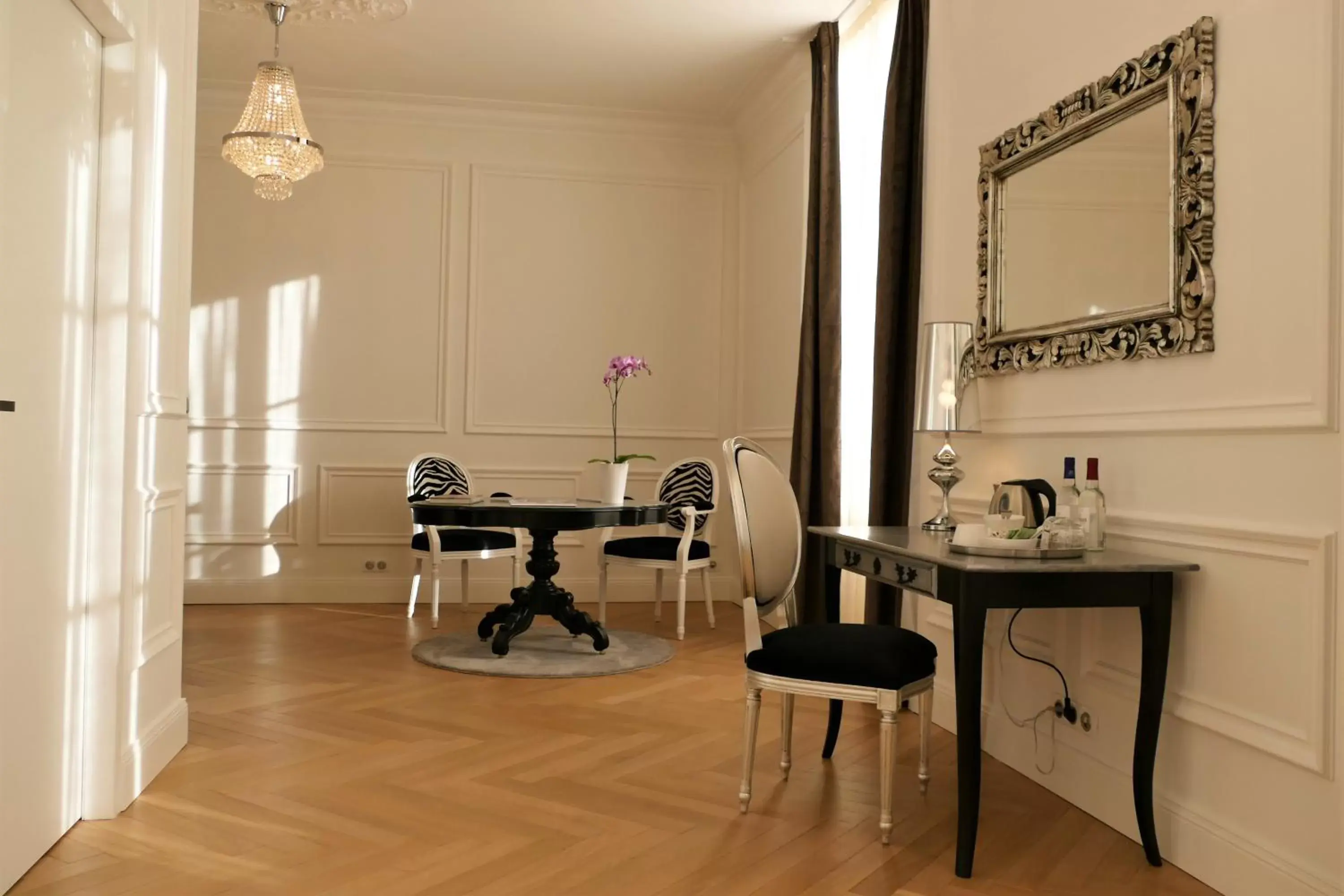 Living room, Dining Area in Le Clos des Queyries