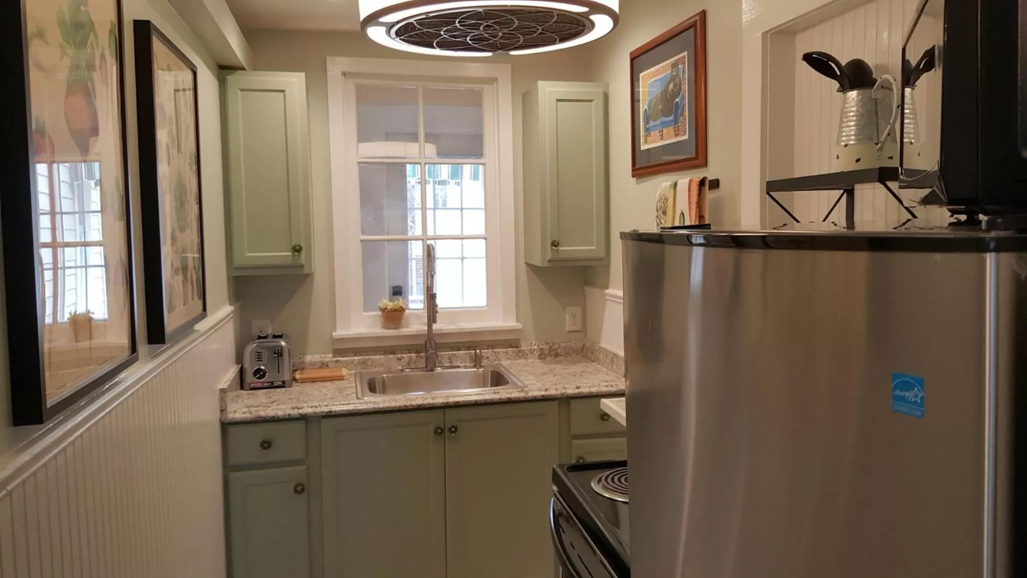 Kitchen or kitchenette, Kitchen/Kitchenette in Rosemont B&B Cottages