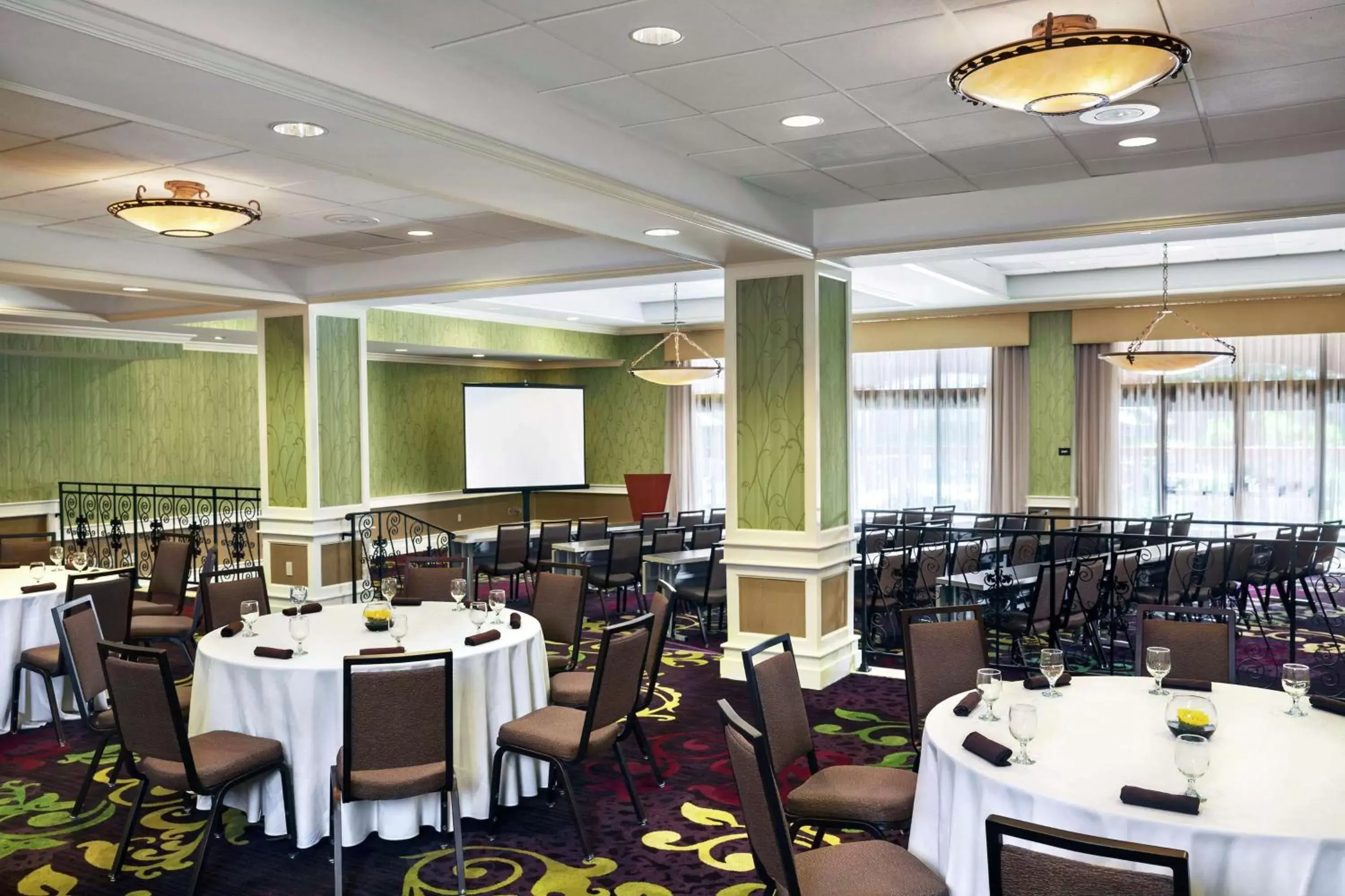 Meeting/conference room, Restaurant/Places to Eat in DoubleTree by Hilton Sonoma Wine Country