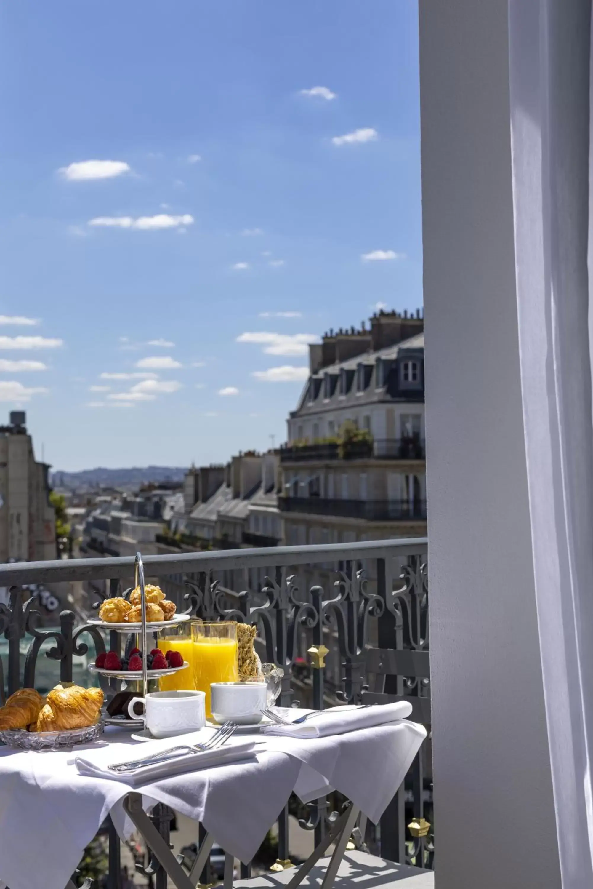 Balcony/Terrace in Manolita Paris
