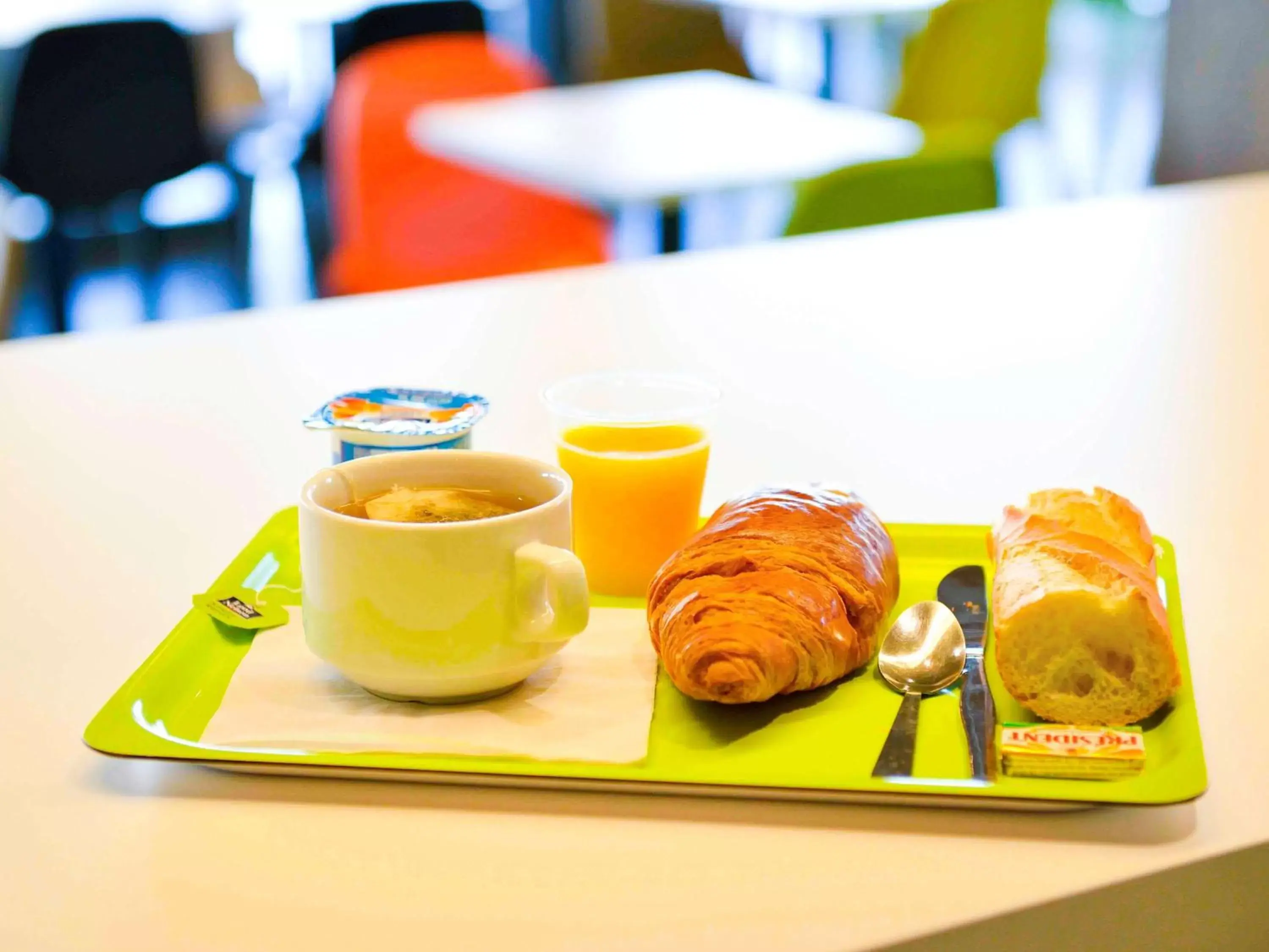 Restaurant/places to eat, Breakfast in ibis budget Bordeaux Lac
