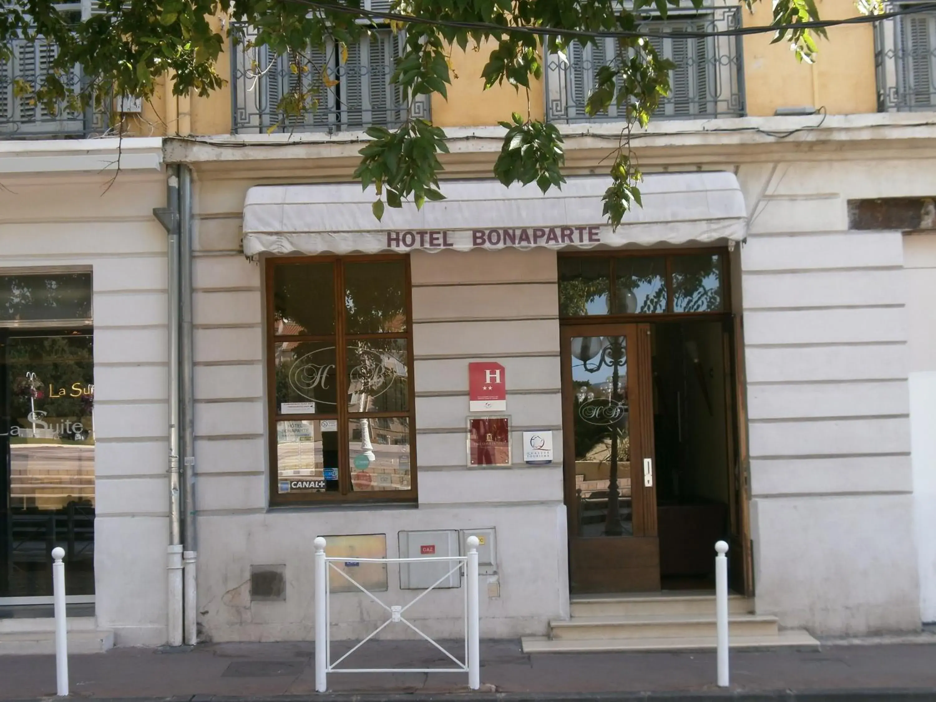 Facade/entrance in Hôtel Bonaparte