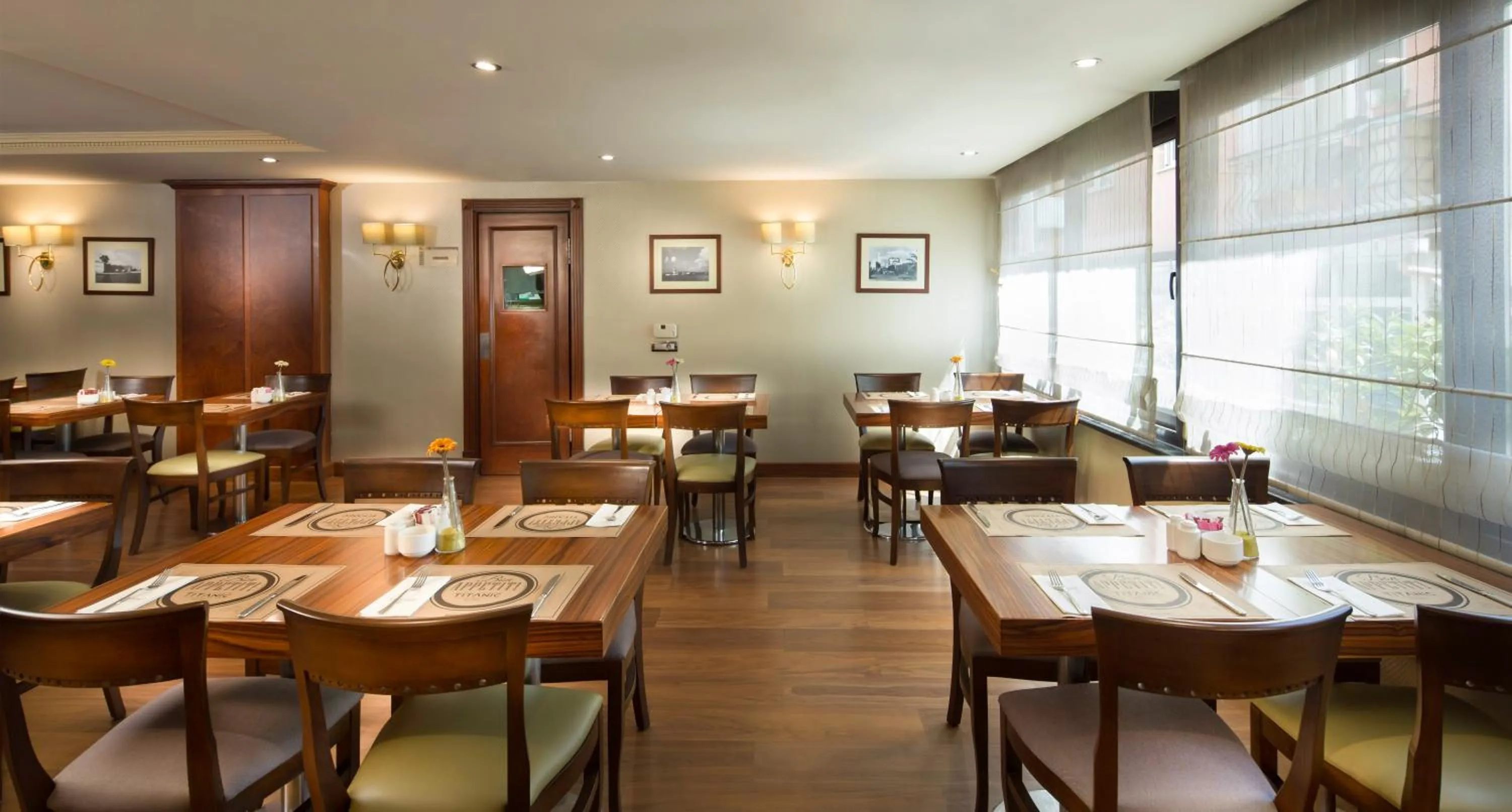 Food and drinks in Titanic Comfort Sisli