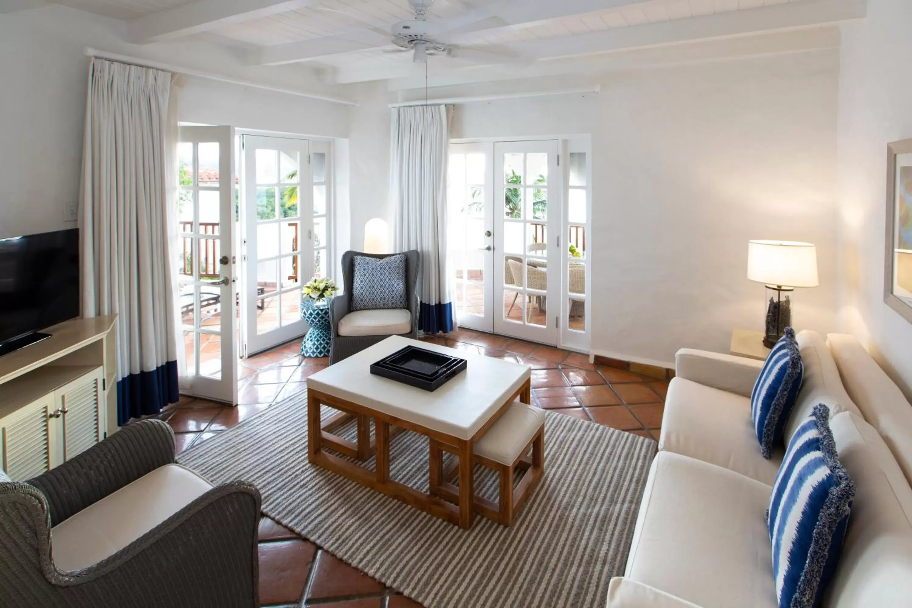 Living room in Windjammer Landing Villa Beach Resort